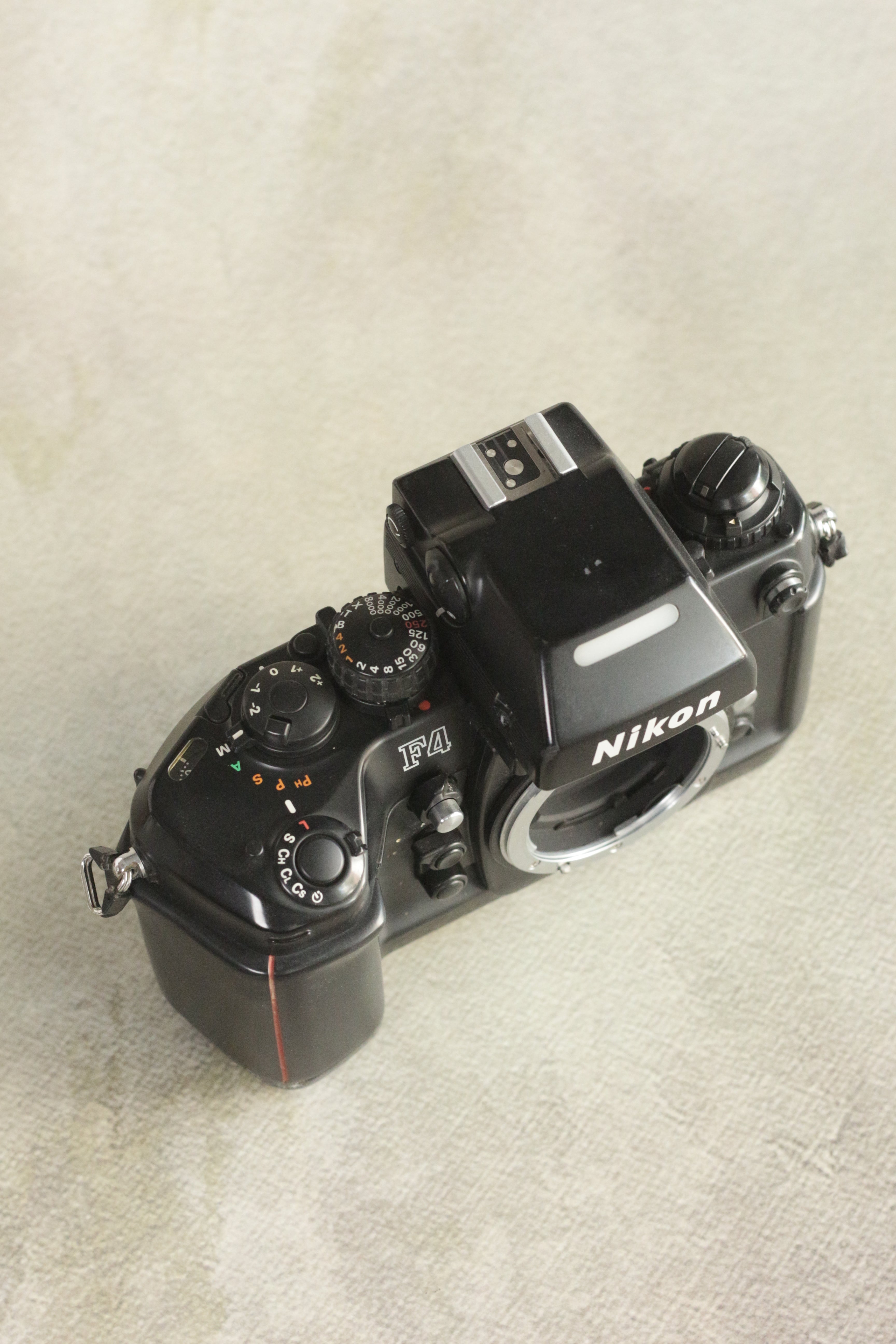 Nikon F4 + DP20 Viewfinder