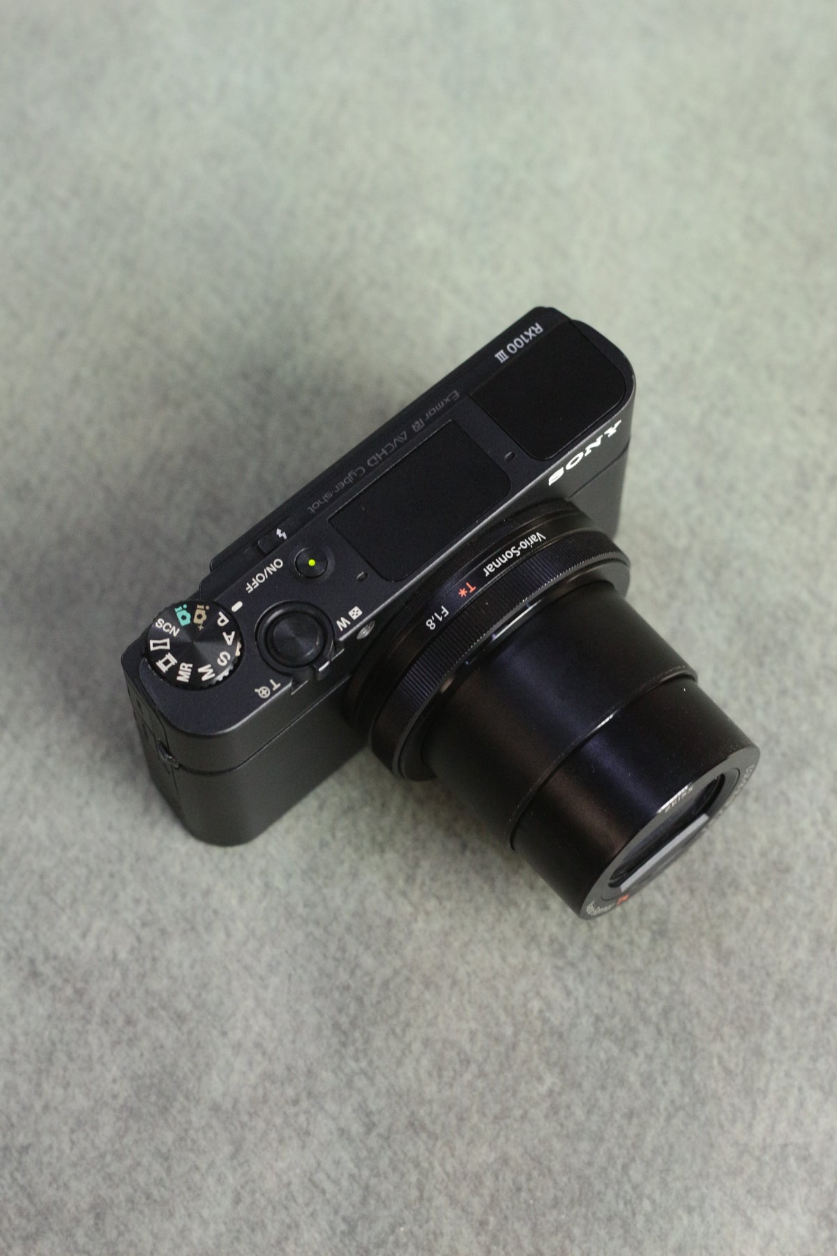 Sony Cyber-shot RX100 III