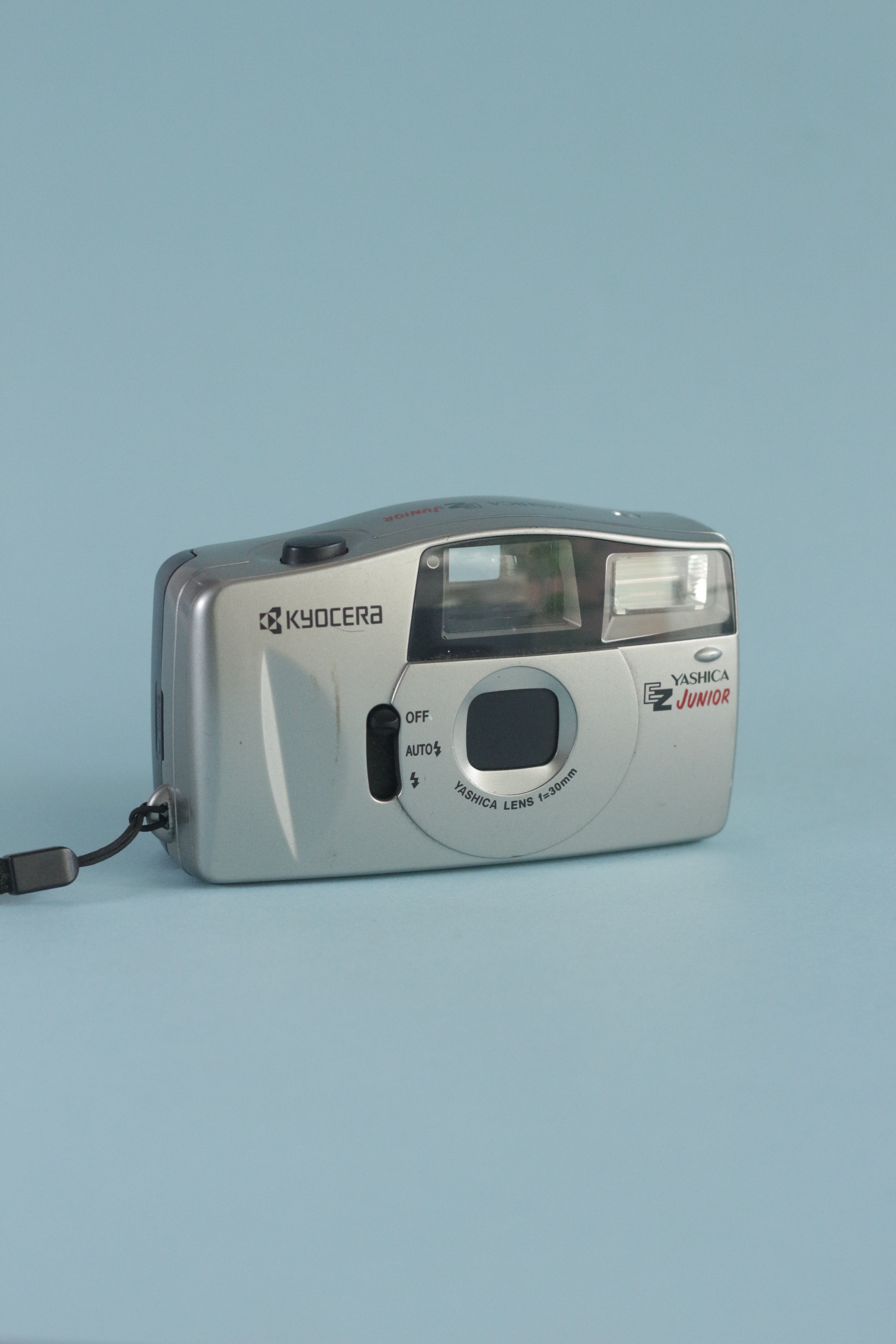 Kyocera Yashica EZ junior