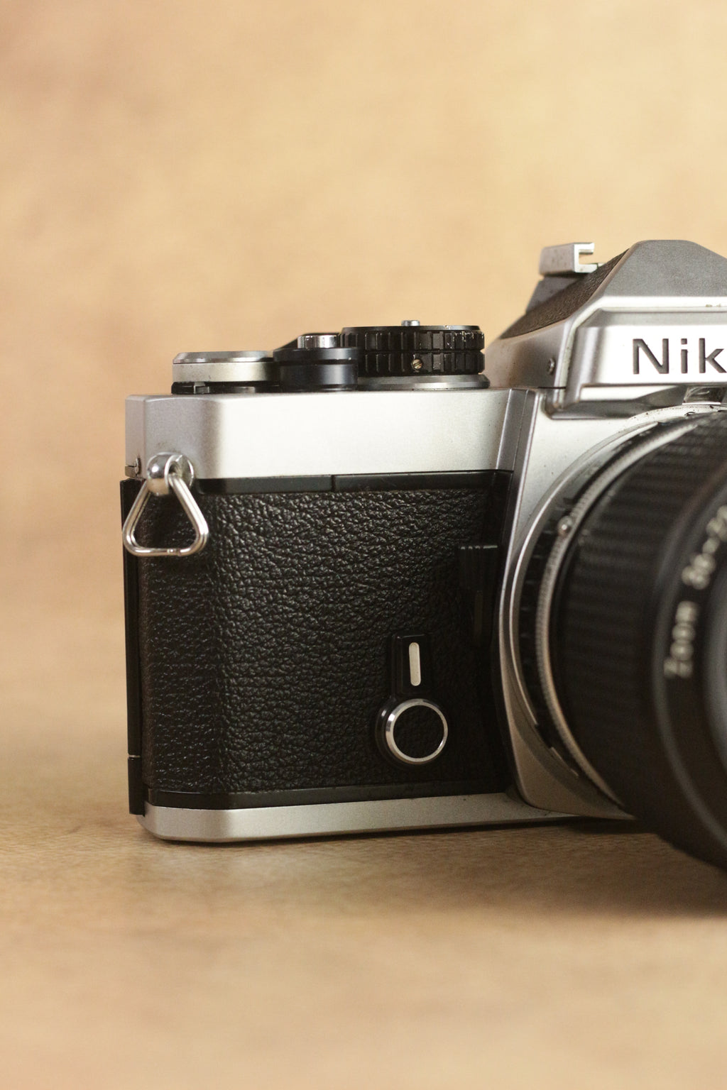 Nikon FE + Nikkor Series E 36-72mm F3.5 (constant aperture)