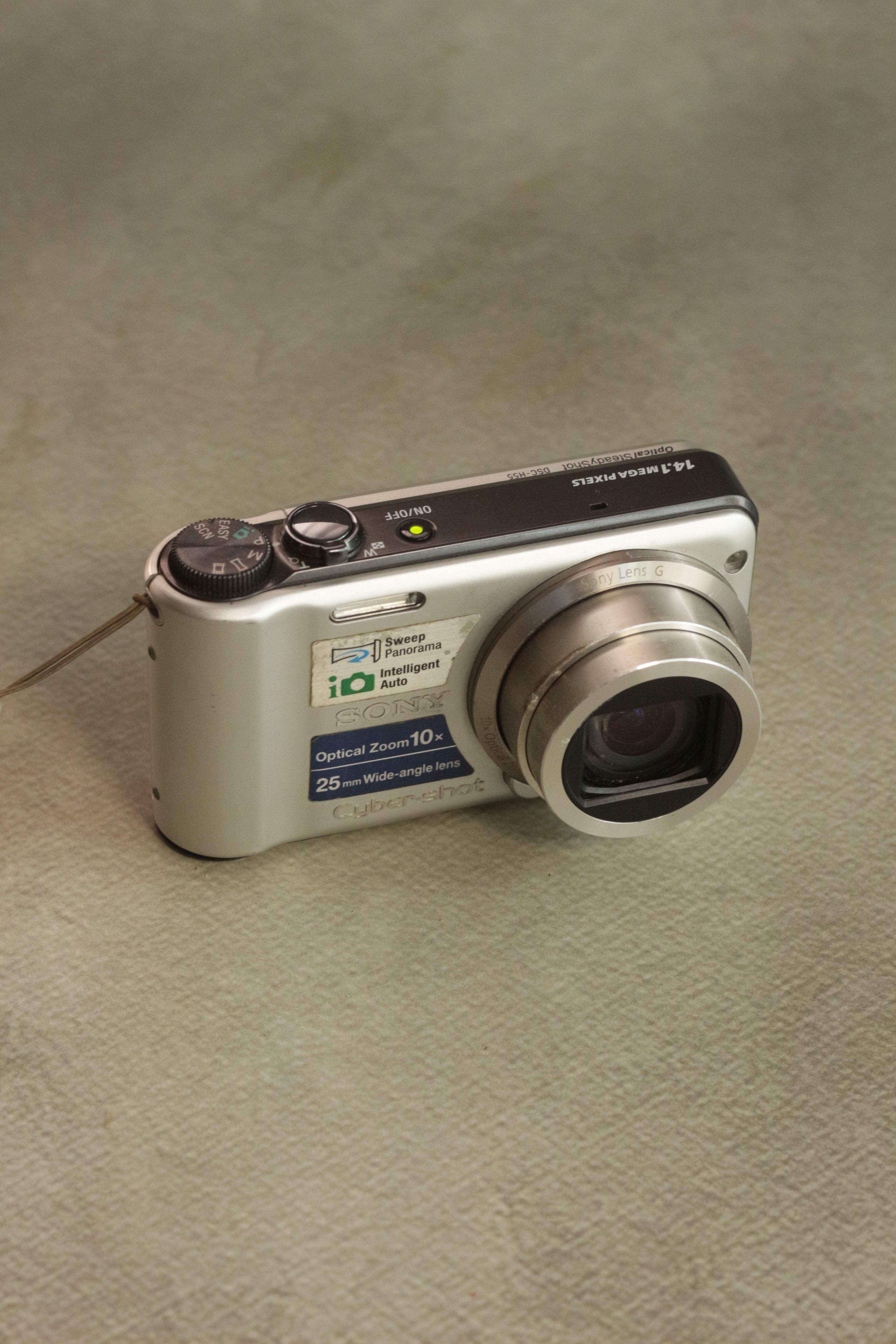 Sony Cyber-shot DSC-H55