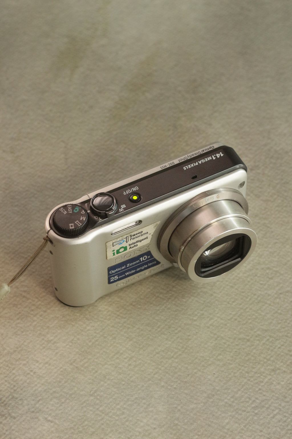 Sony Cyber-shot DSC-H55