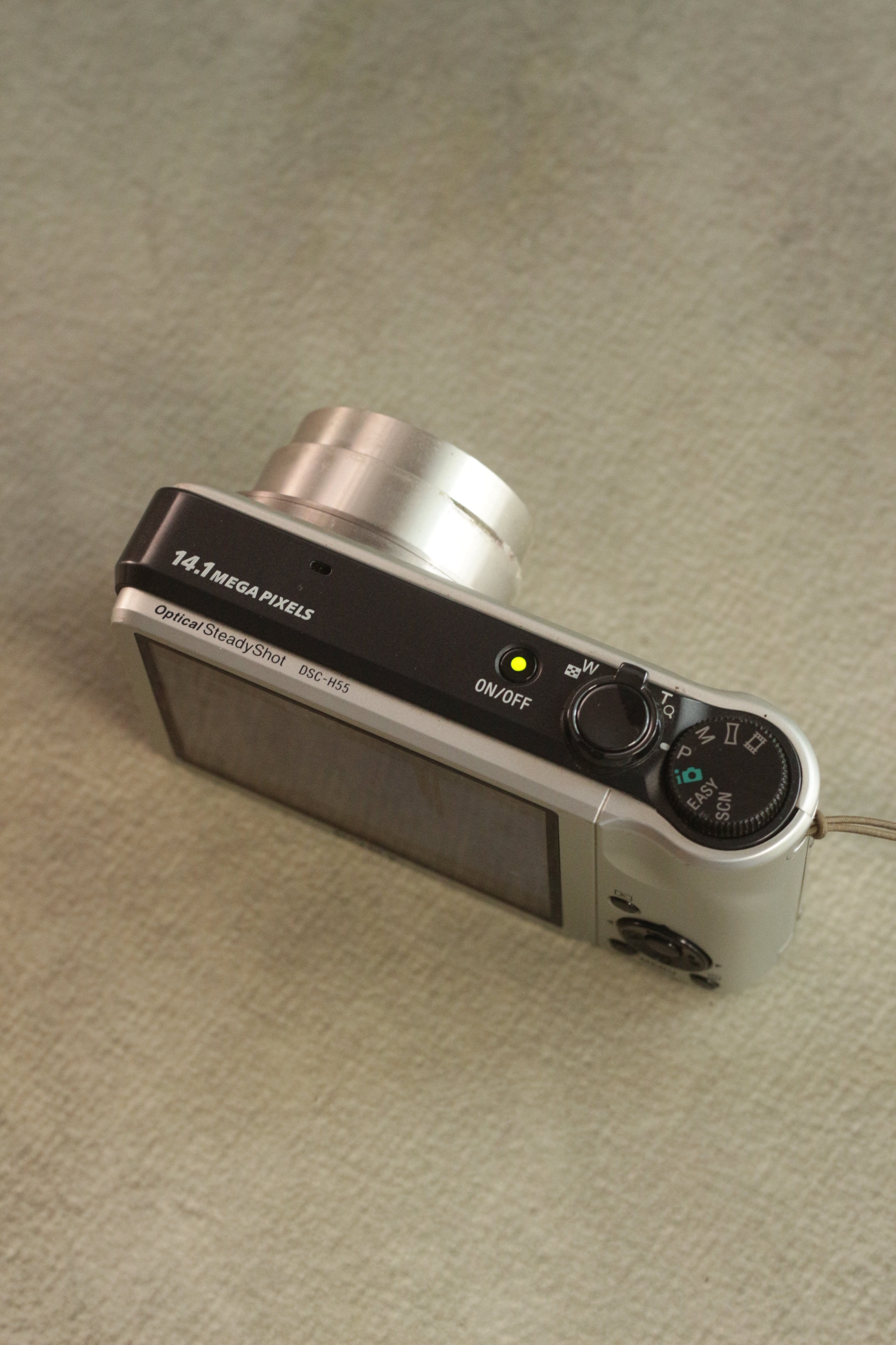 Sony Cyber-shot DSC-H55