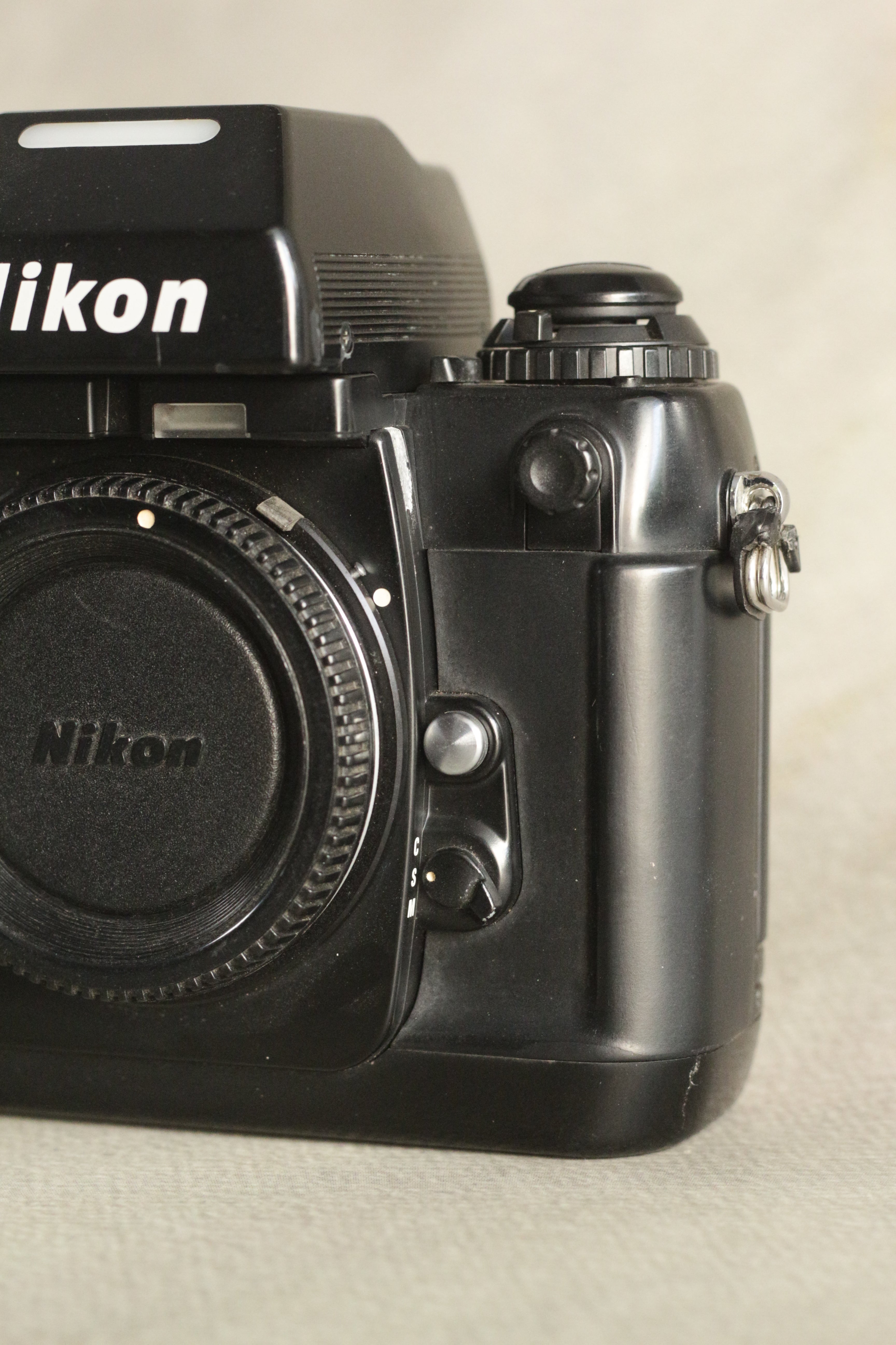 Nikon F4 + DP20 Viewfinder