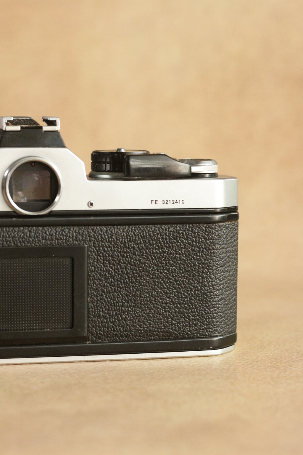 Nikon FE + Nikkor Series E 36-72mm F3.5 (constant aperture)