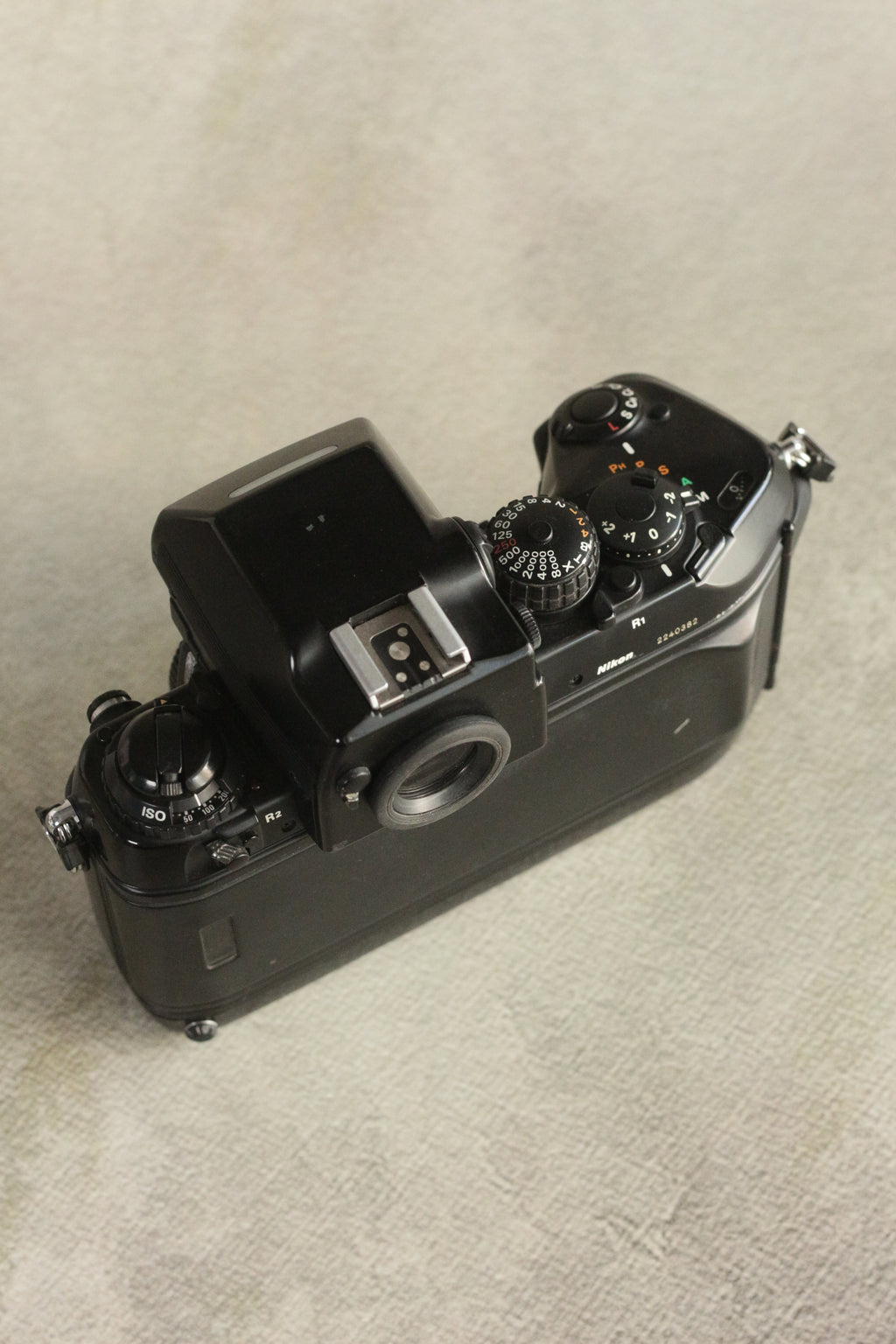 Nikon F4 + DP20 Viewfinder