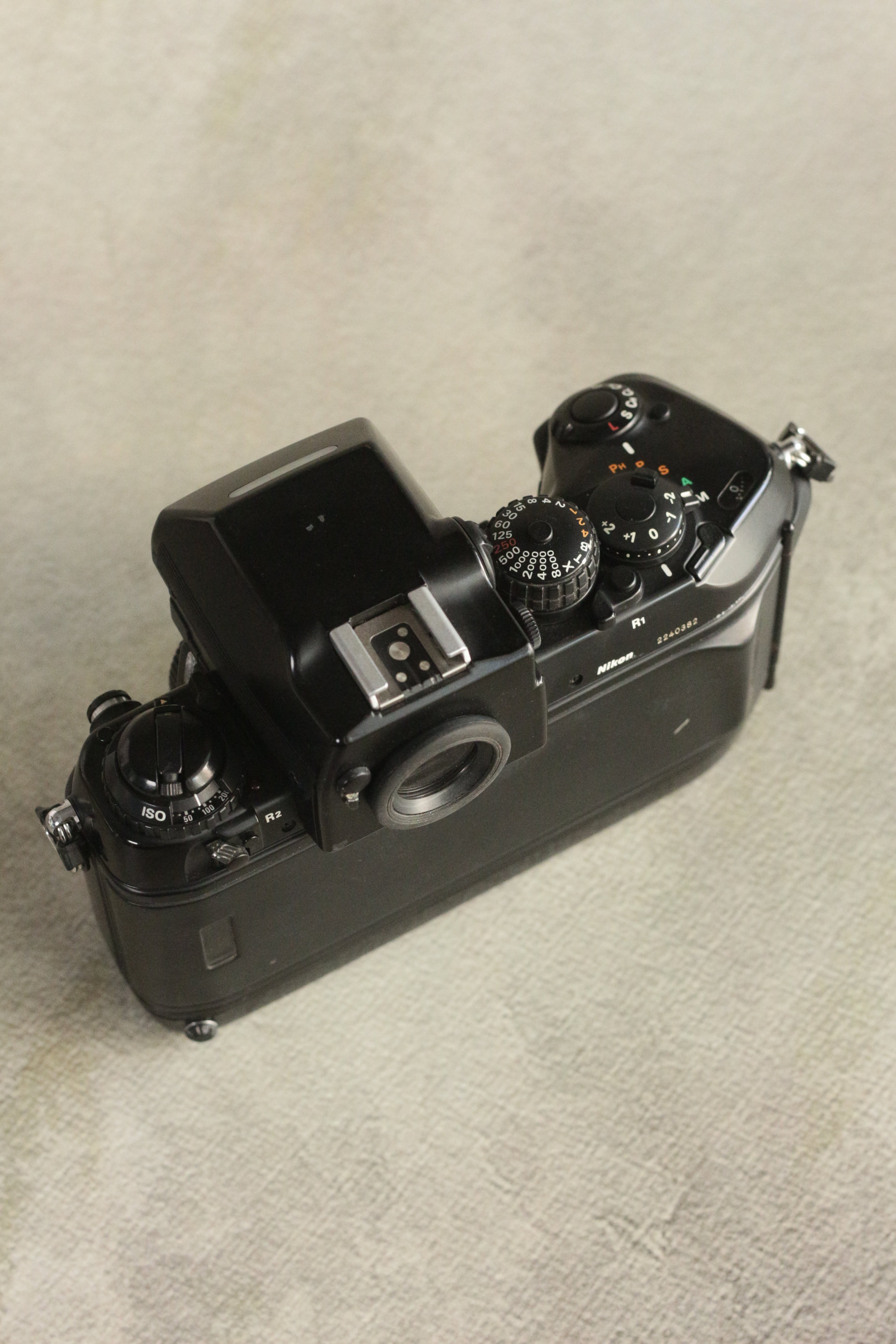 Nikon F4 + DP20 Viewfinder
