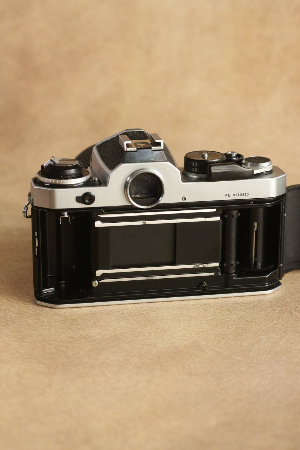 Nikon FE + Nikkor Series E 36-72mm F3.5 (constant aperture)