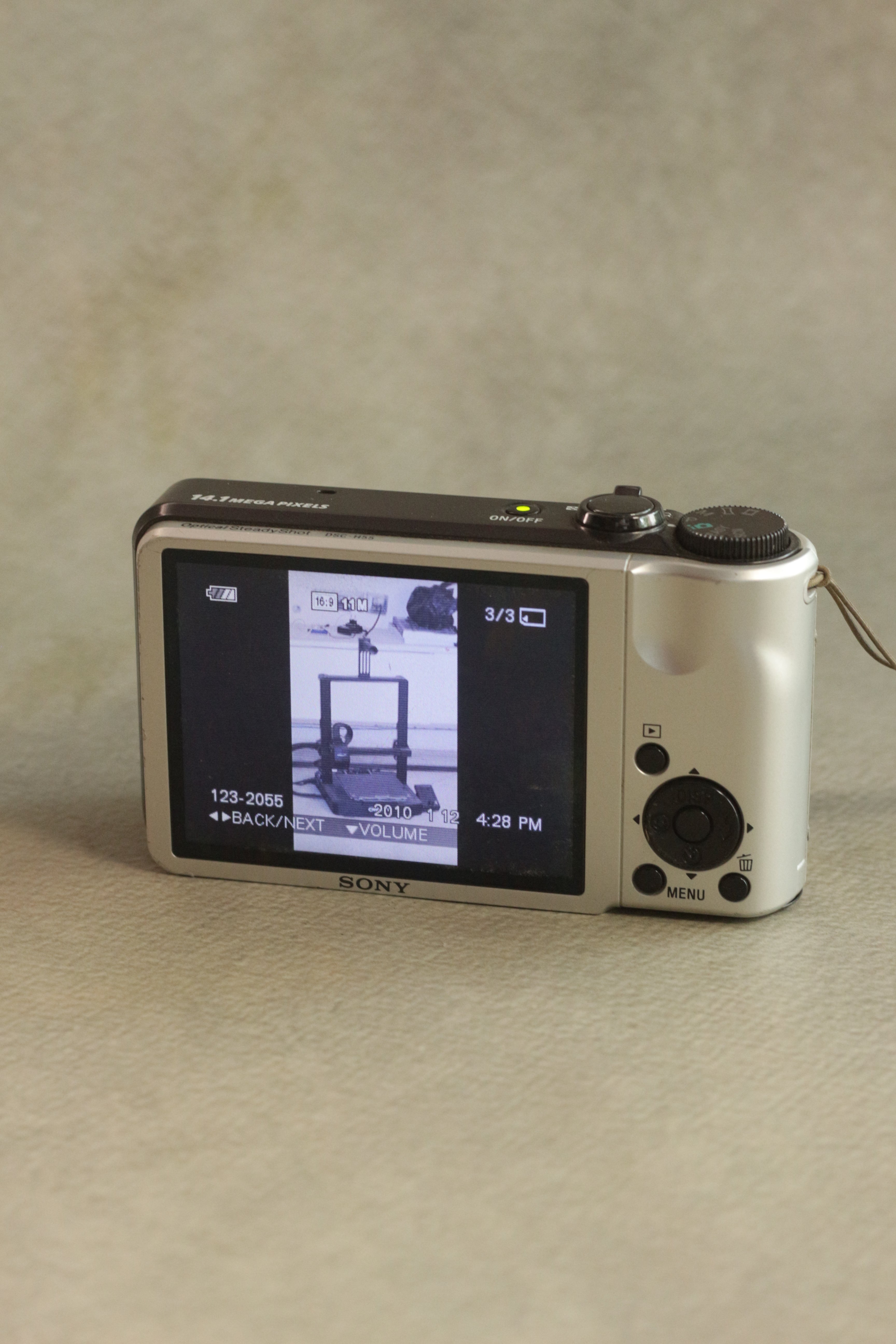 Sony Cyber-shot DSC-H55