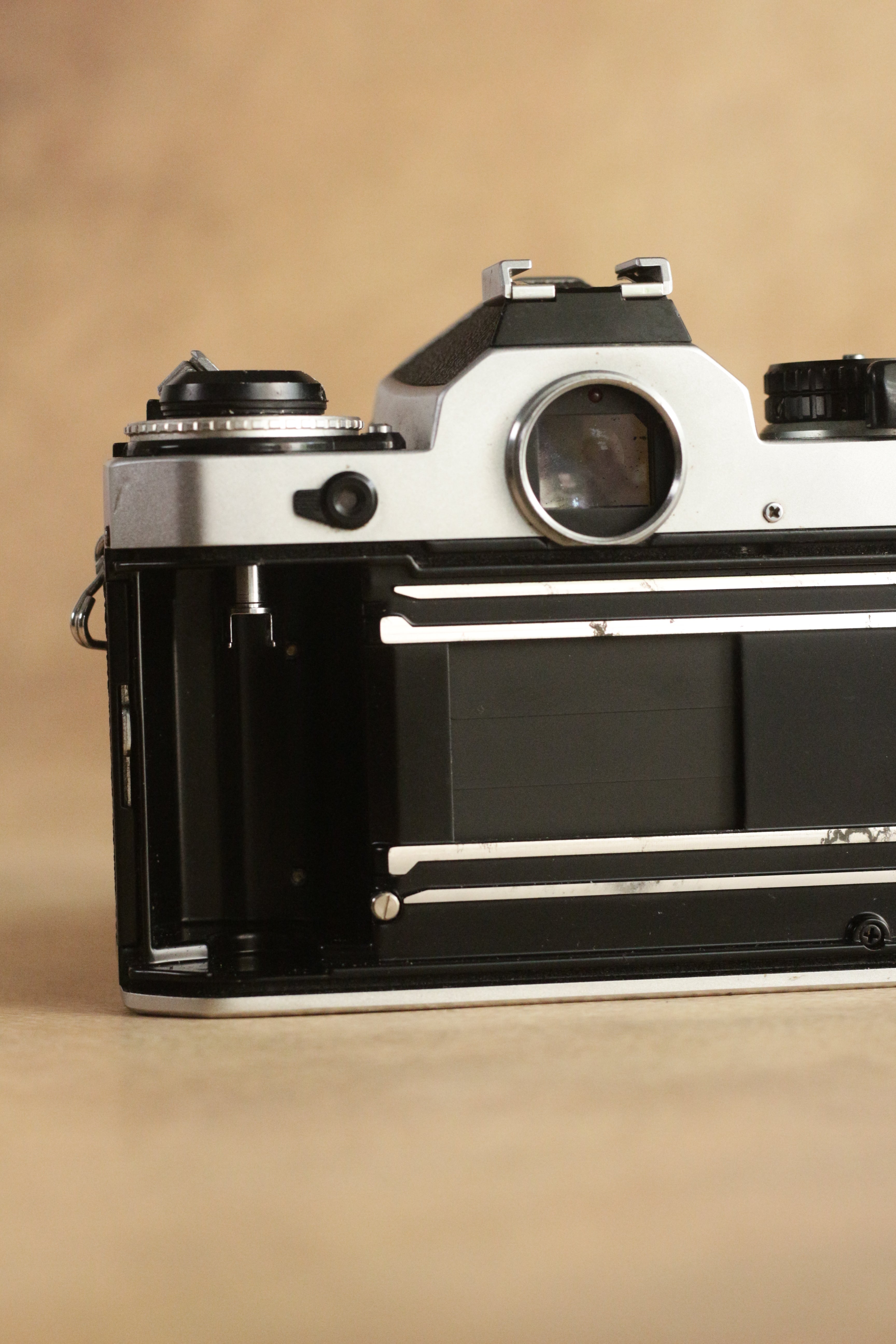 Nikon FE + Nikkor Series E 36-72mm F3.5 (constant aperture)