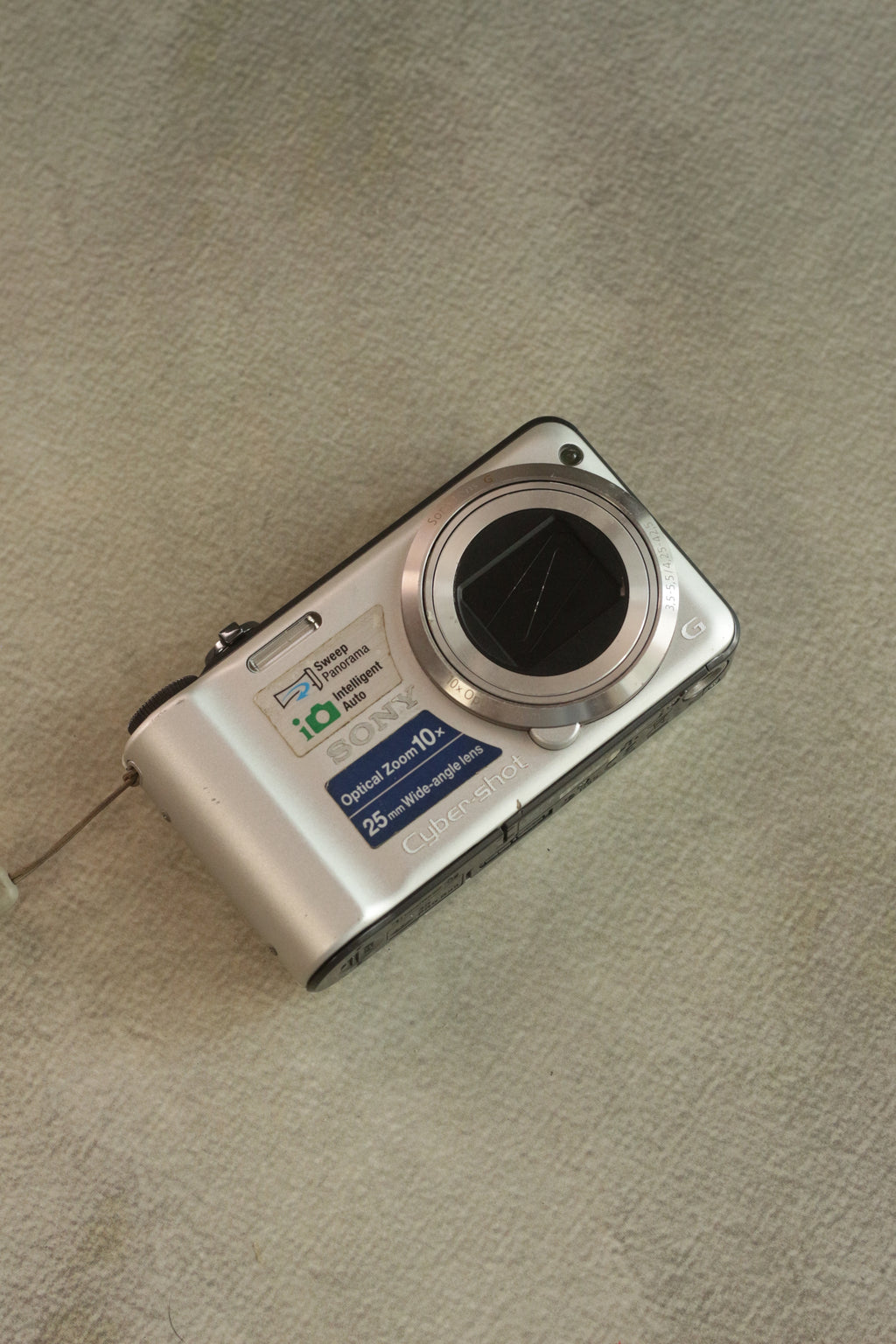 Sony Cyber-shot DSC-H55