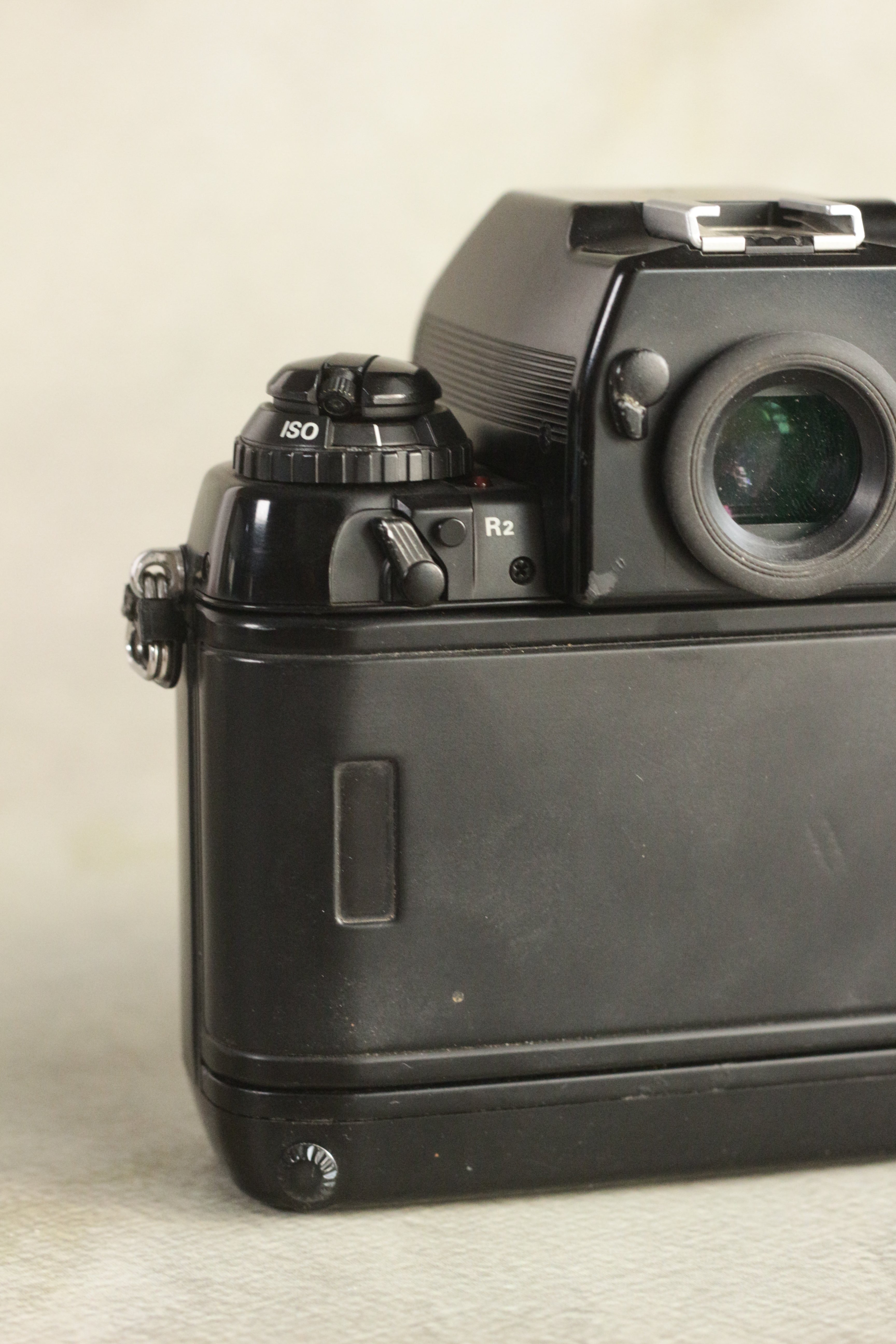 Nikon F4 + DP20 Viewfinder