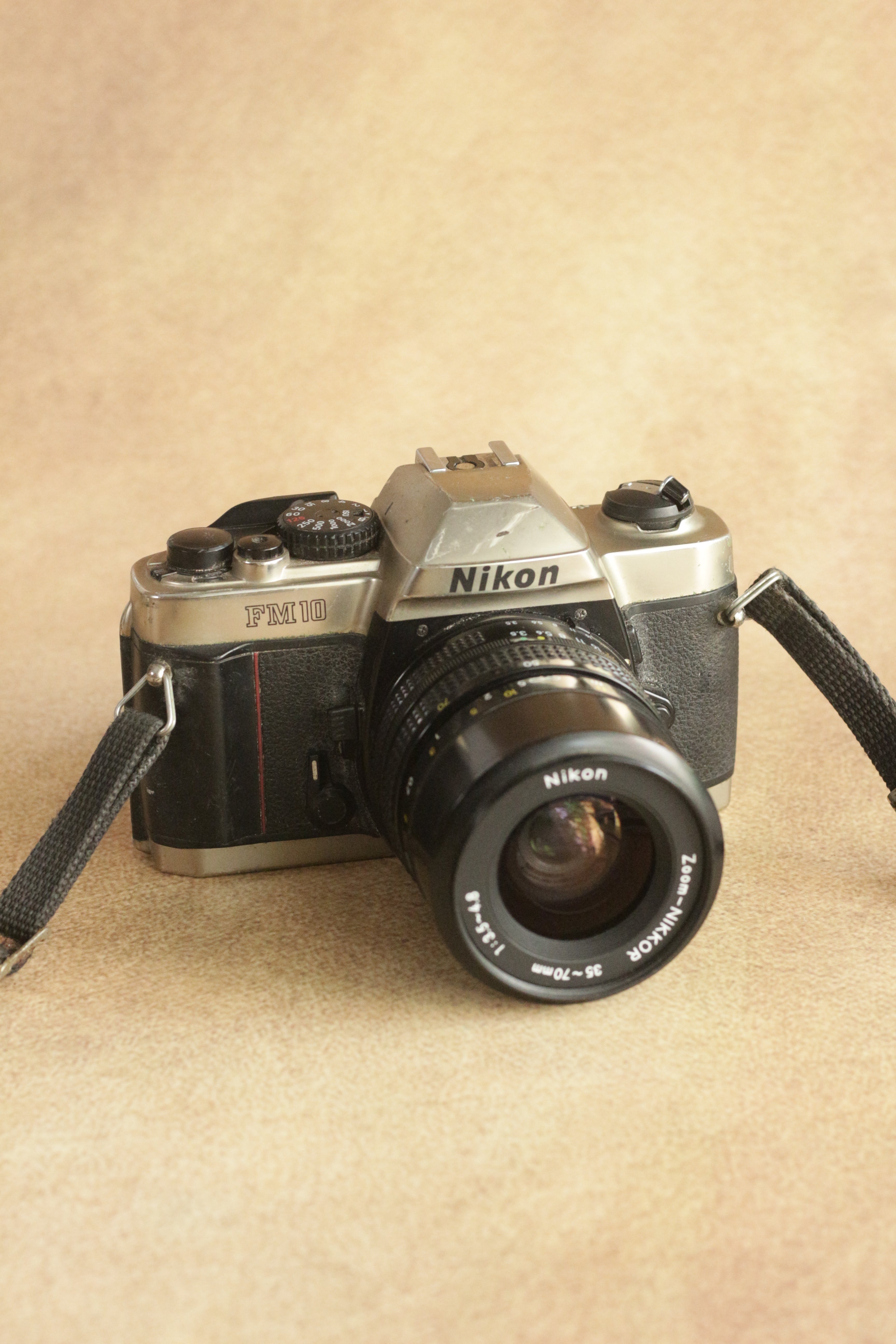 Nikon FM10 + Nikkor 35-70mm Zoom