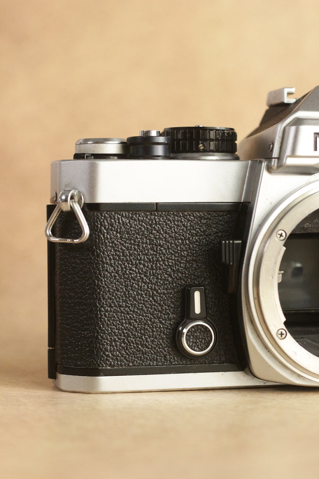 Nikon FE + Nikkor Series E 36-72mm F3.5 (constant aperture)