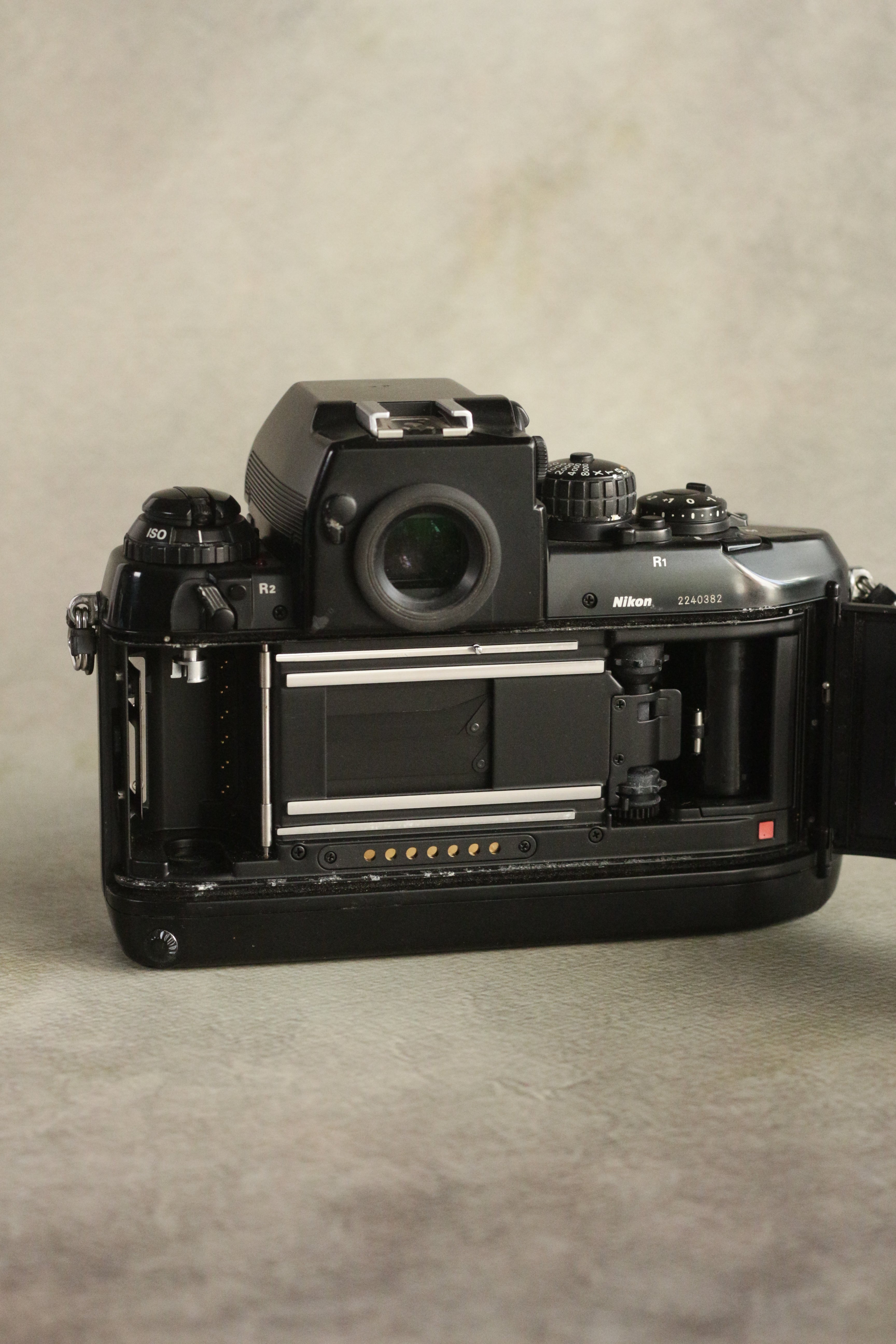 Nikon F4 + DP20 Viewfinder