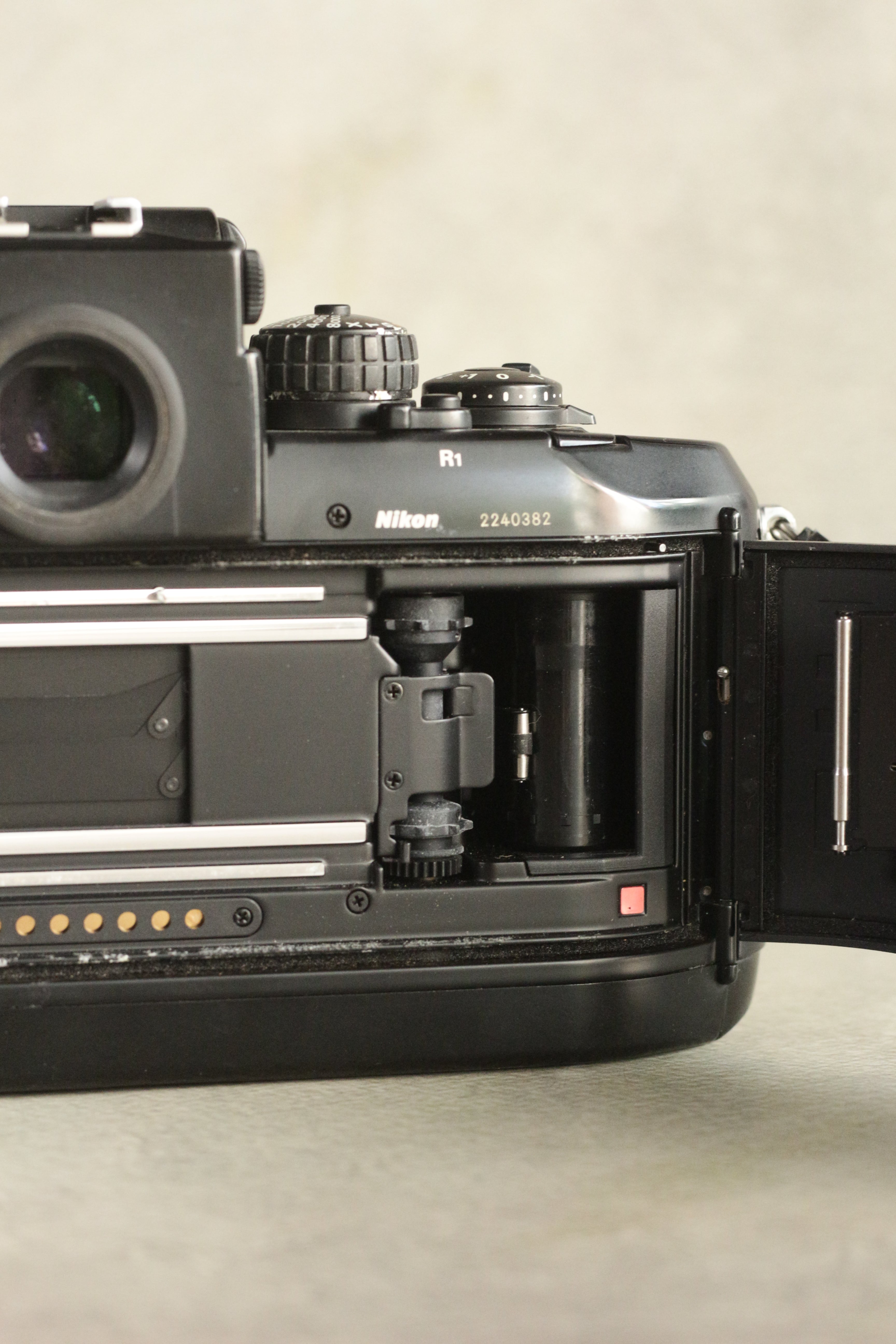 Nikon F4 + DP20 Viewfinder