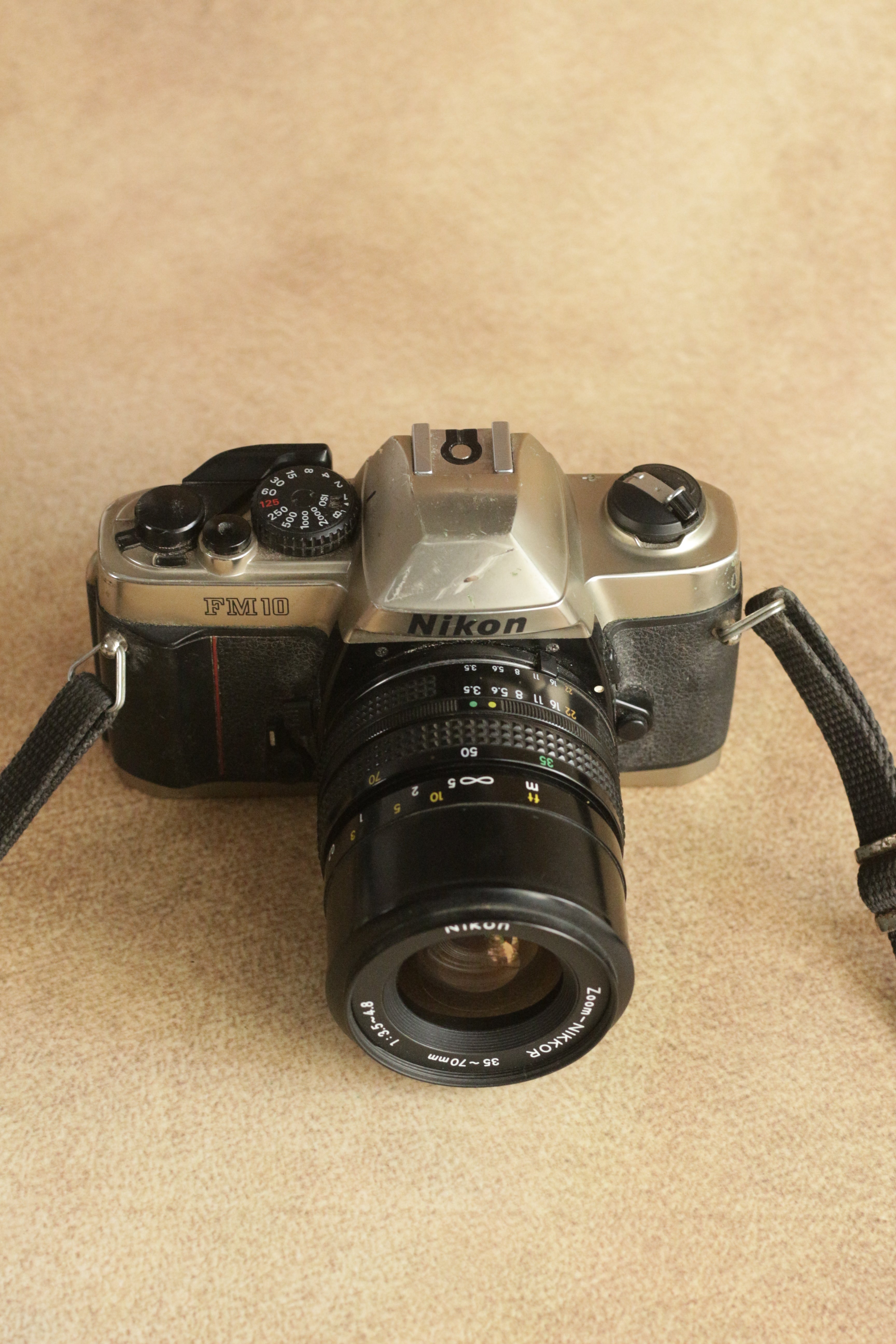 Nikon FM10 + Nikkor 35-70mm Zoom