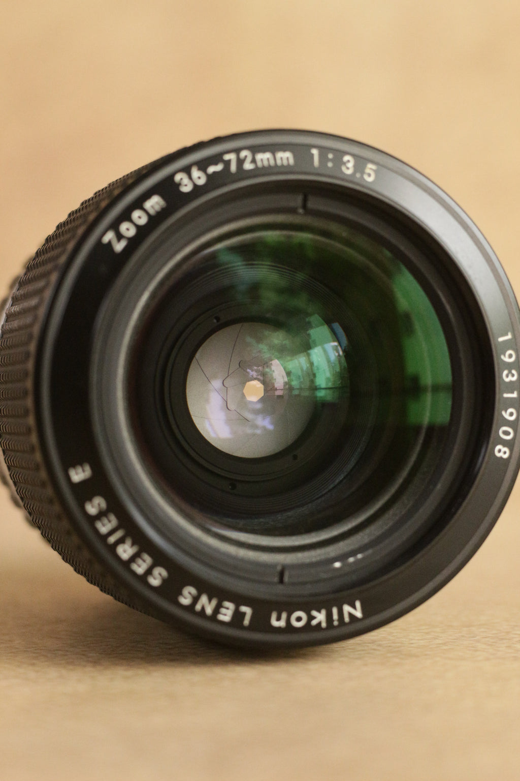 Nikon FE + Nikkor Series E 36-72mm F3.5 (constant aperture)