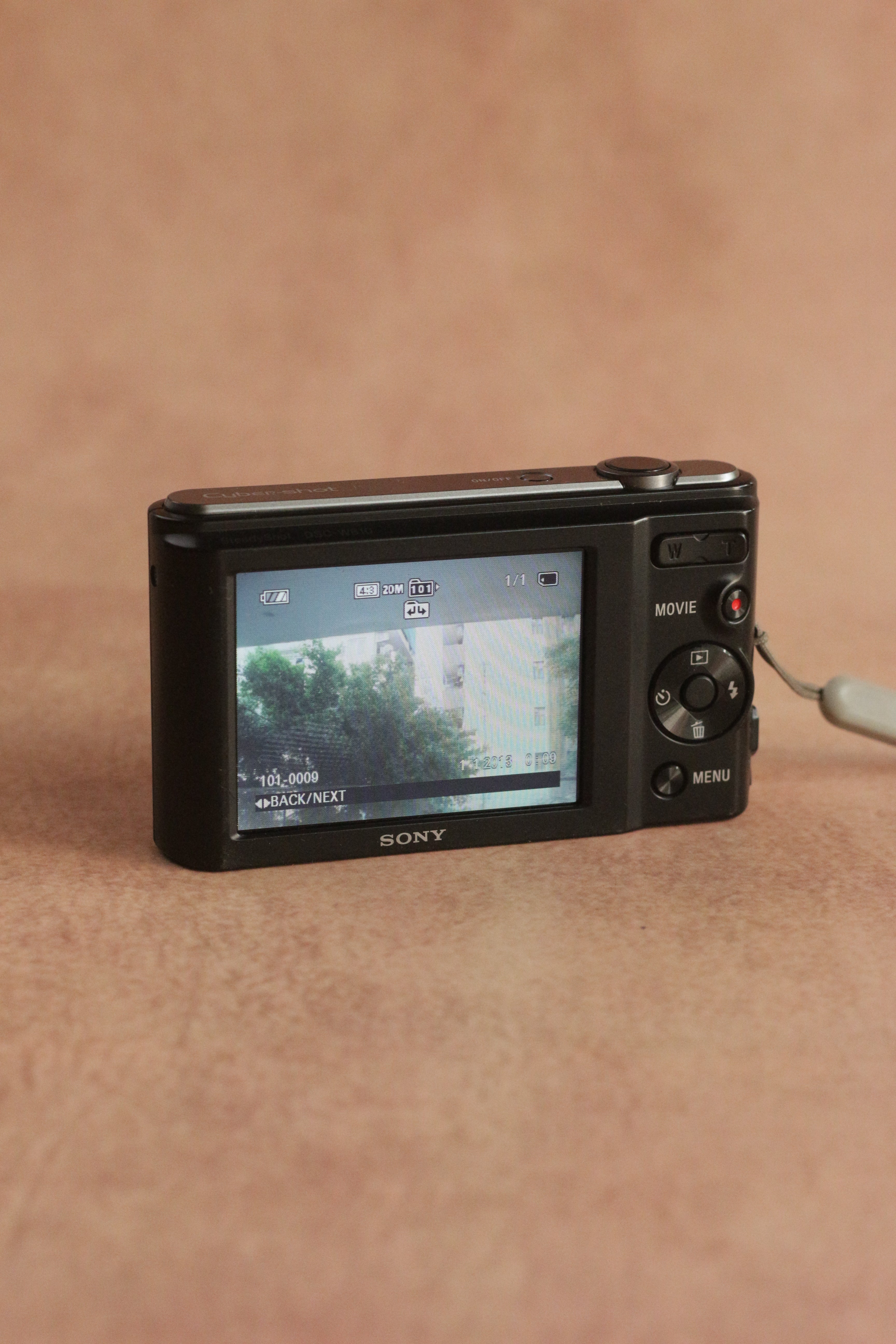 Sony Cyber-shot DSC-W810 + original box