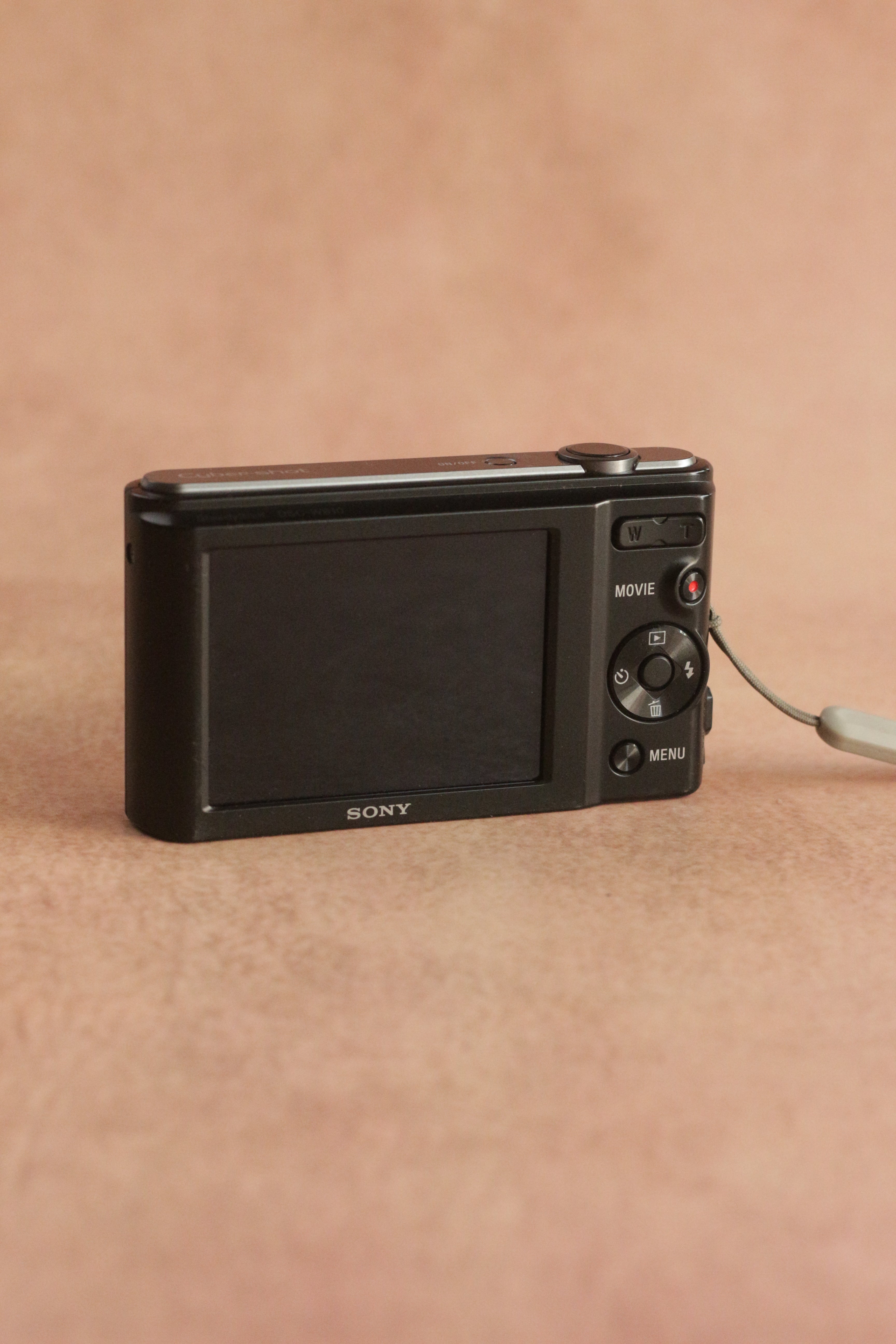 Sony Cyber-shot DSC-W810 + original box