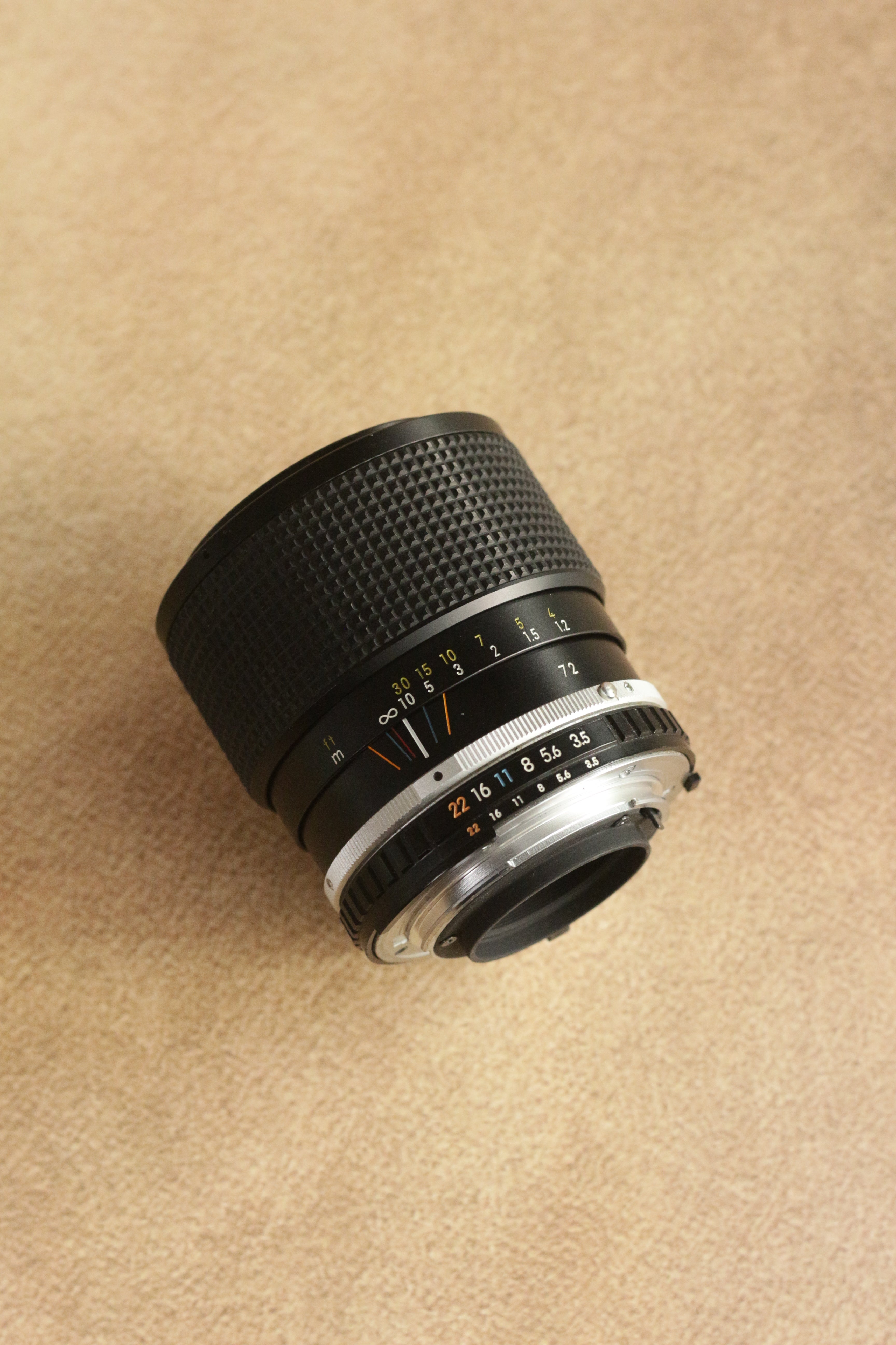 Nikon FE + Nikkor Series E 36-72mm F3.5 (constant aperture)
