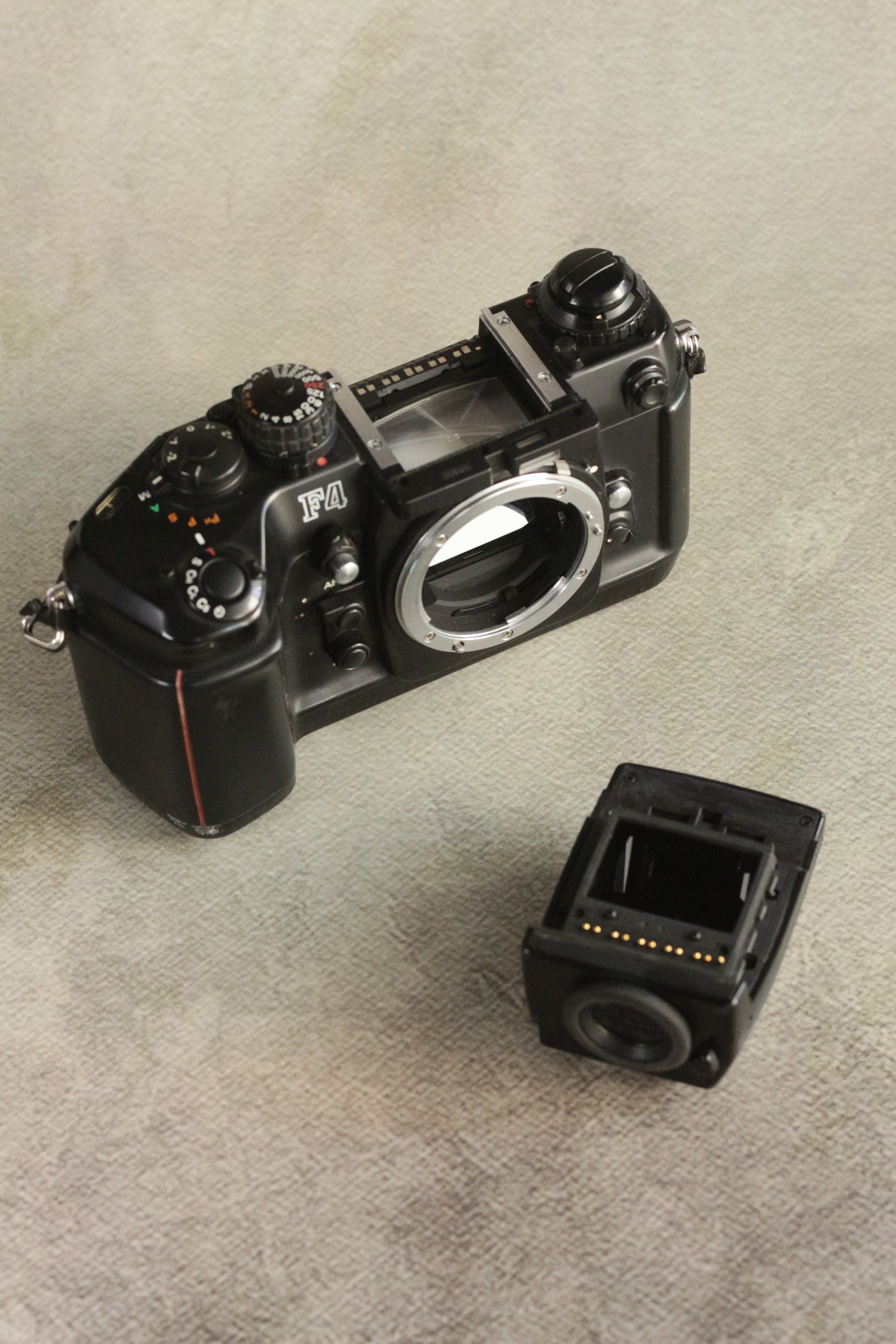 Nikon F4 + DP20 Viewfinder