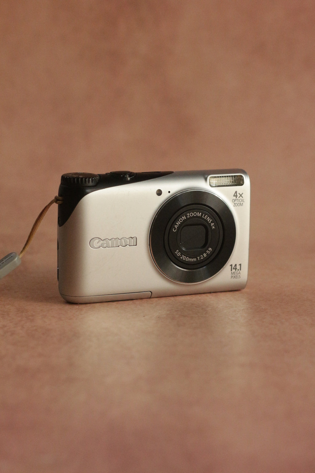 Canon PowerShot A2200 + original box
