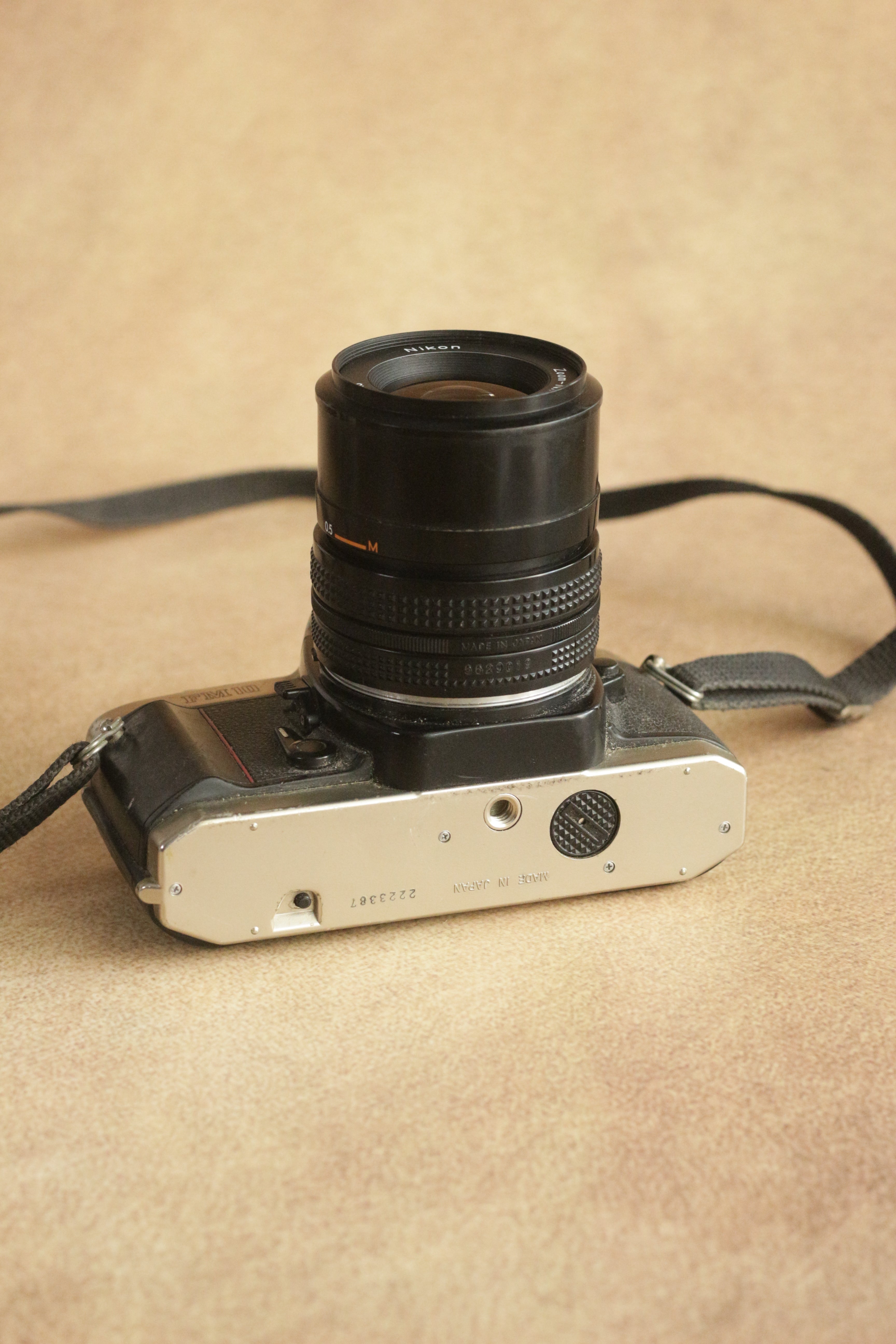 Nikon FM10 + Nikkor 35-70mm Zoom