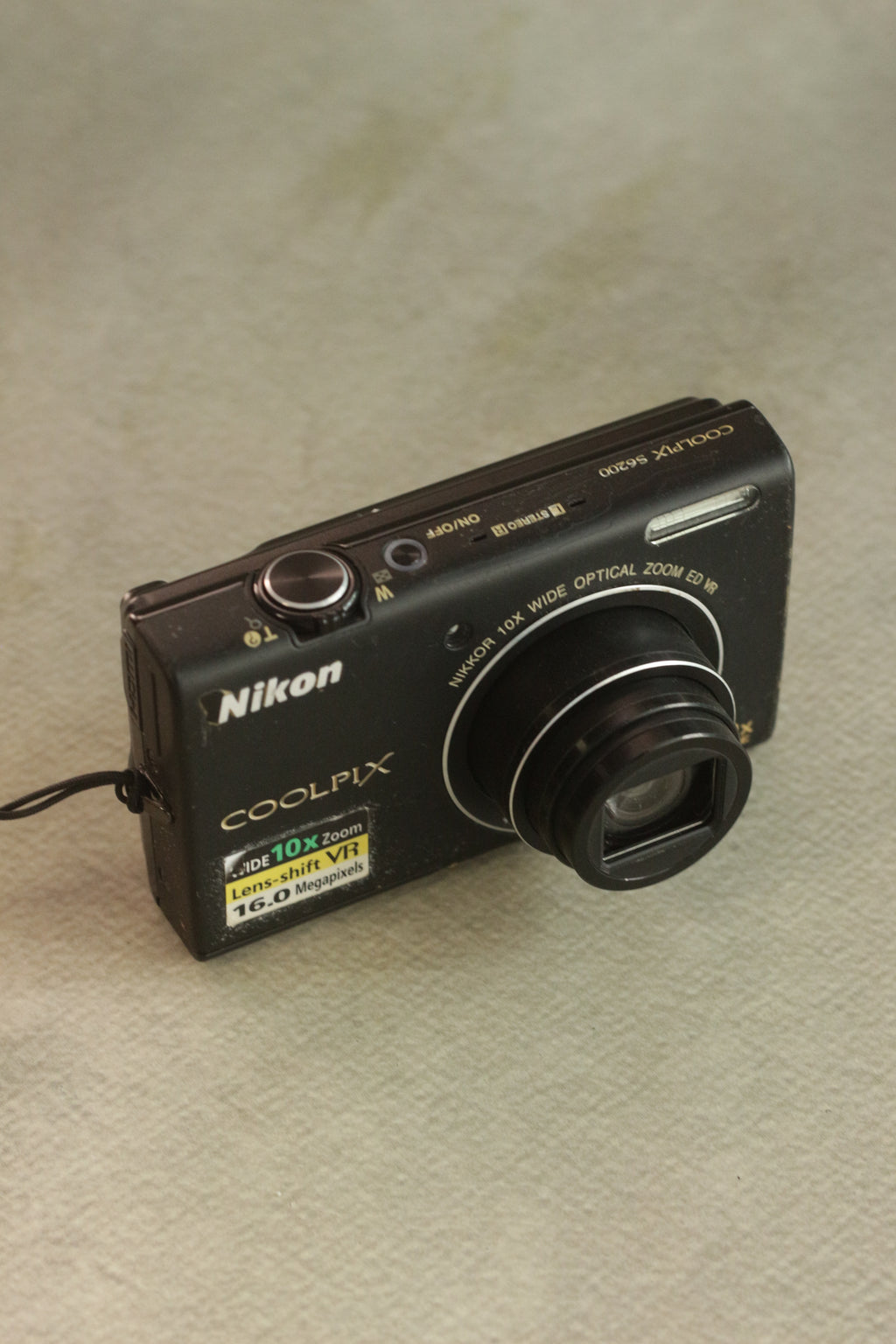 Nikon Coolpix S6200