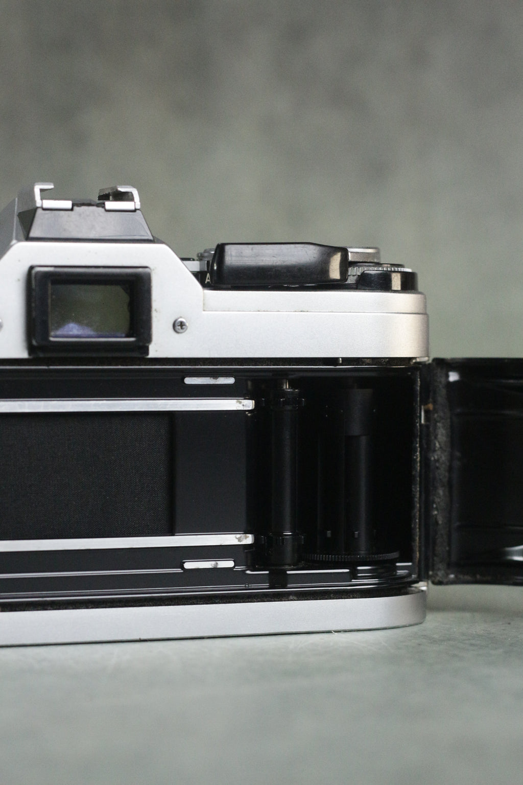 Canon AE-1 + Canon FD 50mm F1.8 S.C.