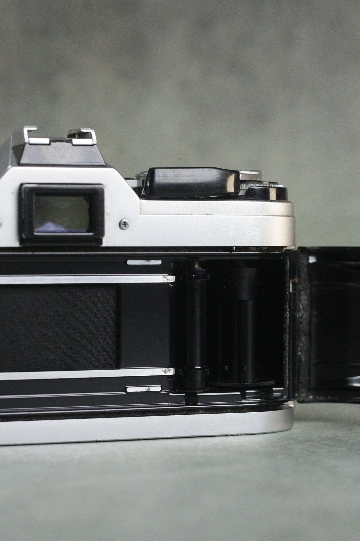 Canon AE-1 + Canon FD 50mm F1.8 S.C.