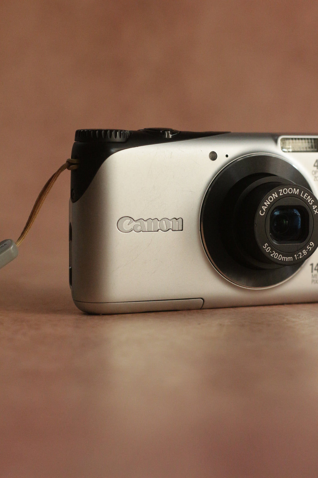 Canon PowerShot A2200 + original box