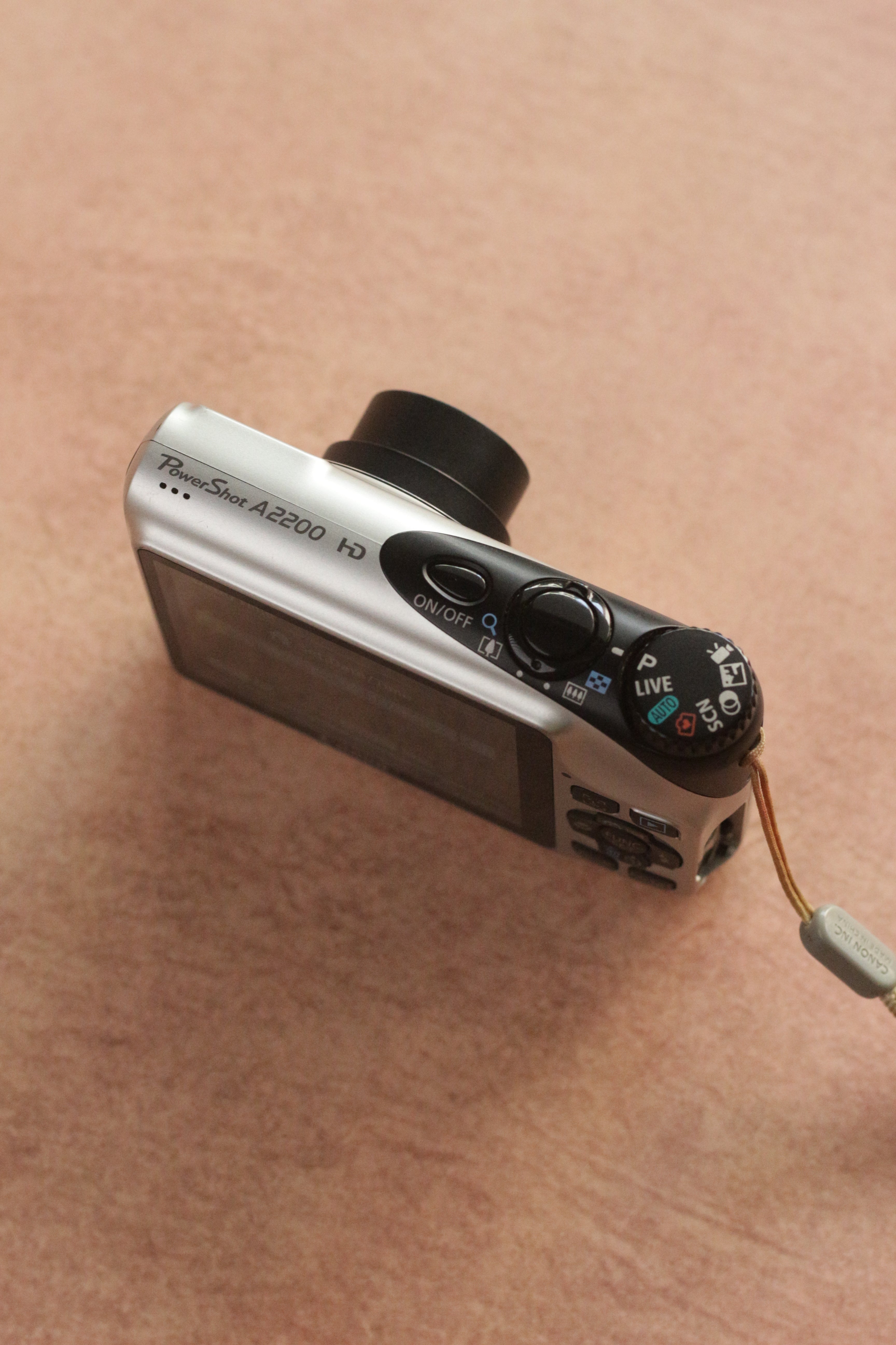 Canon PowerShot A2200 + original box
