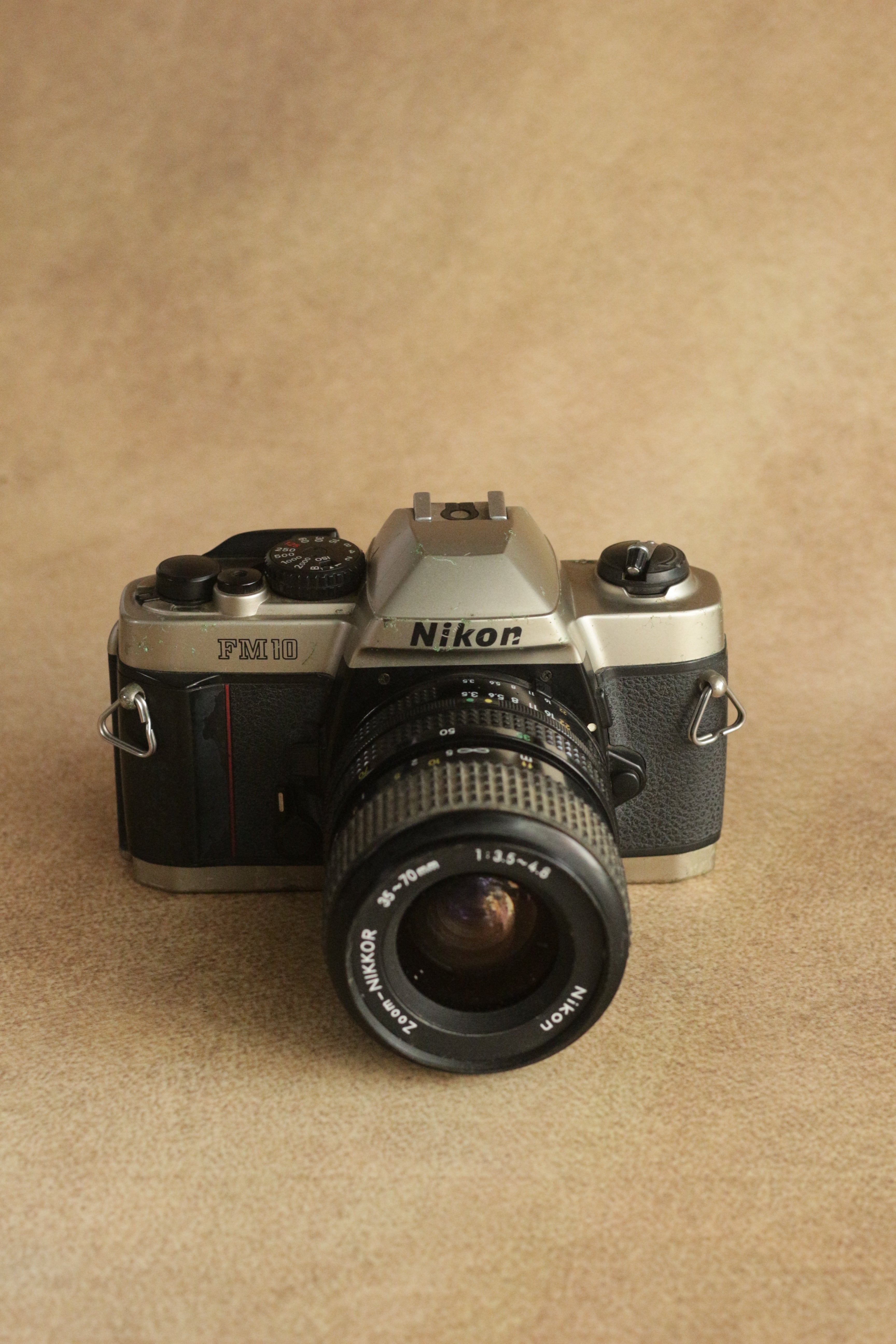Nikon FM10 + Nikkor 35-70mm Zoom