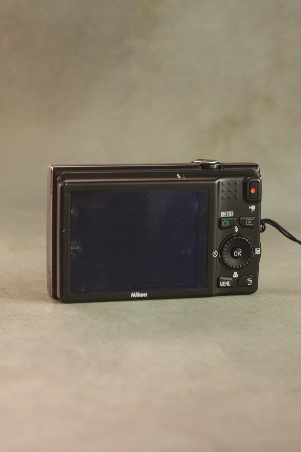 Nikon Coolpix S6200