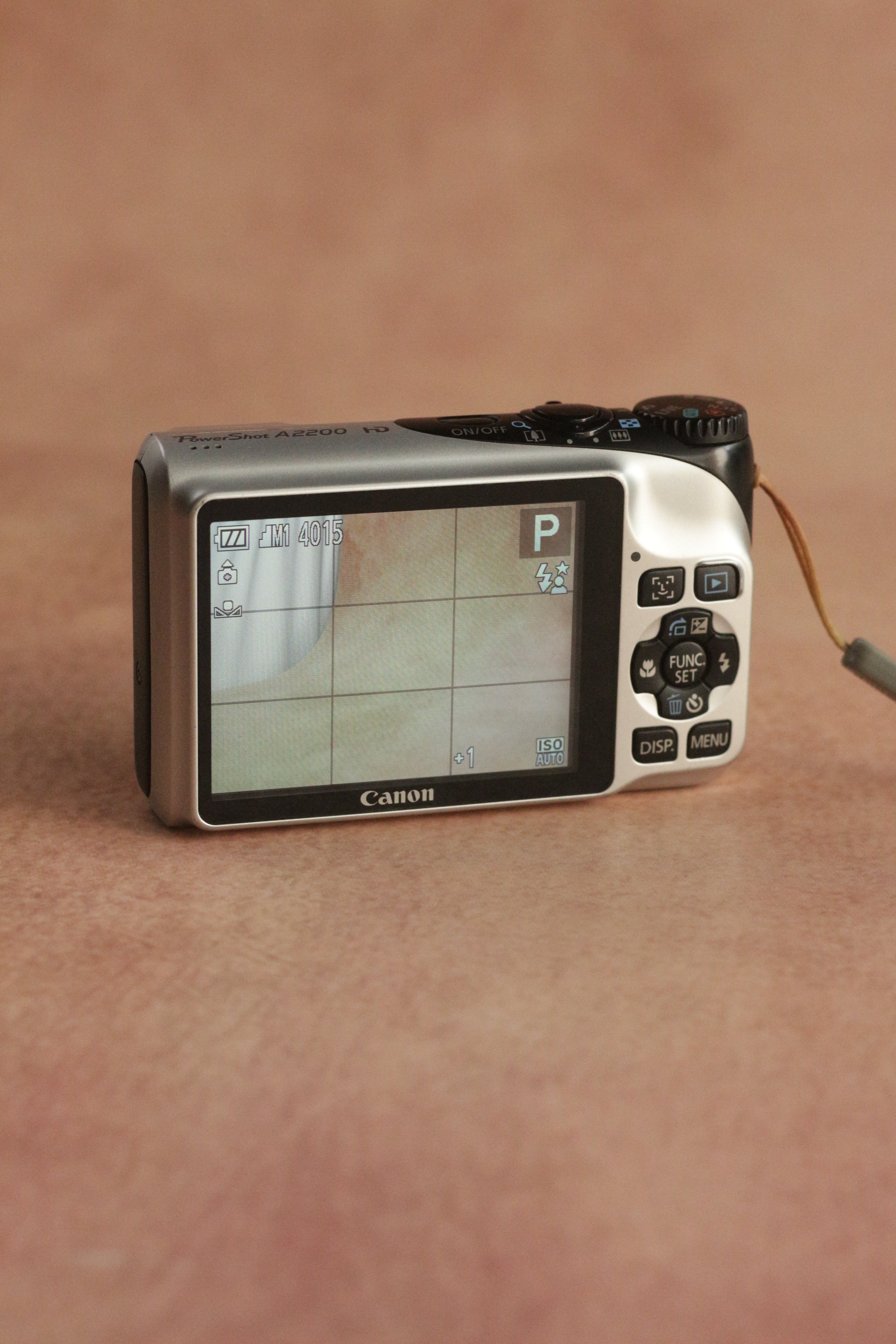 Canon PowerShot A2200 + original box