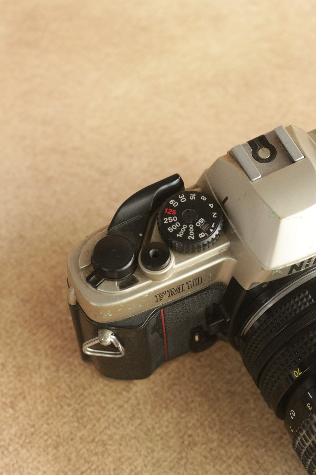 Nikon FM10 + Nikkor 35-70mm Zoom