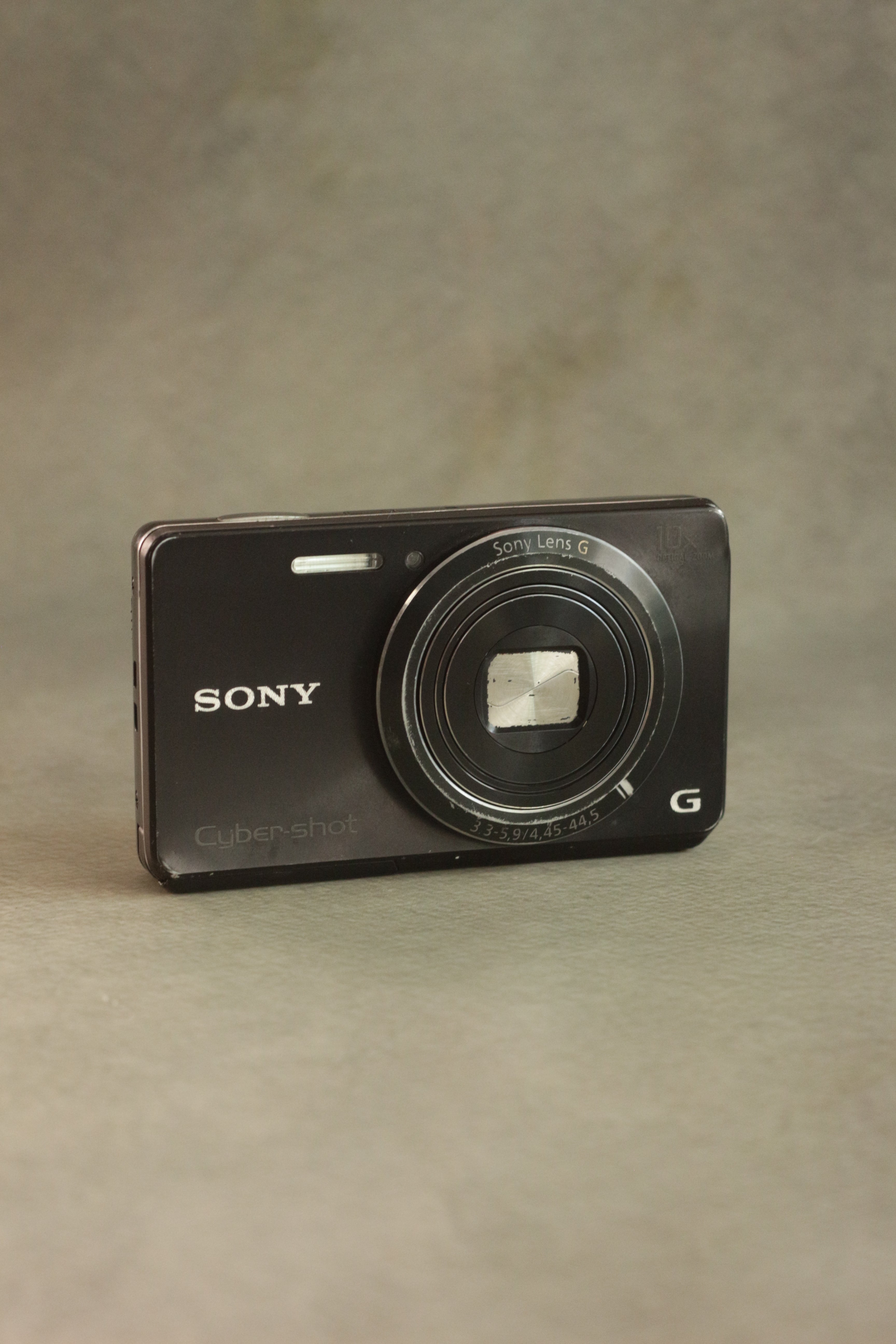 Sony Cyber-shot DSC-W690