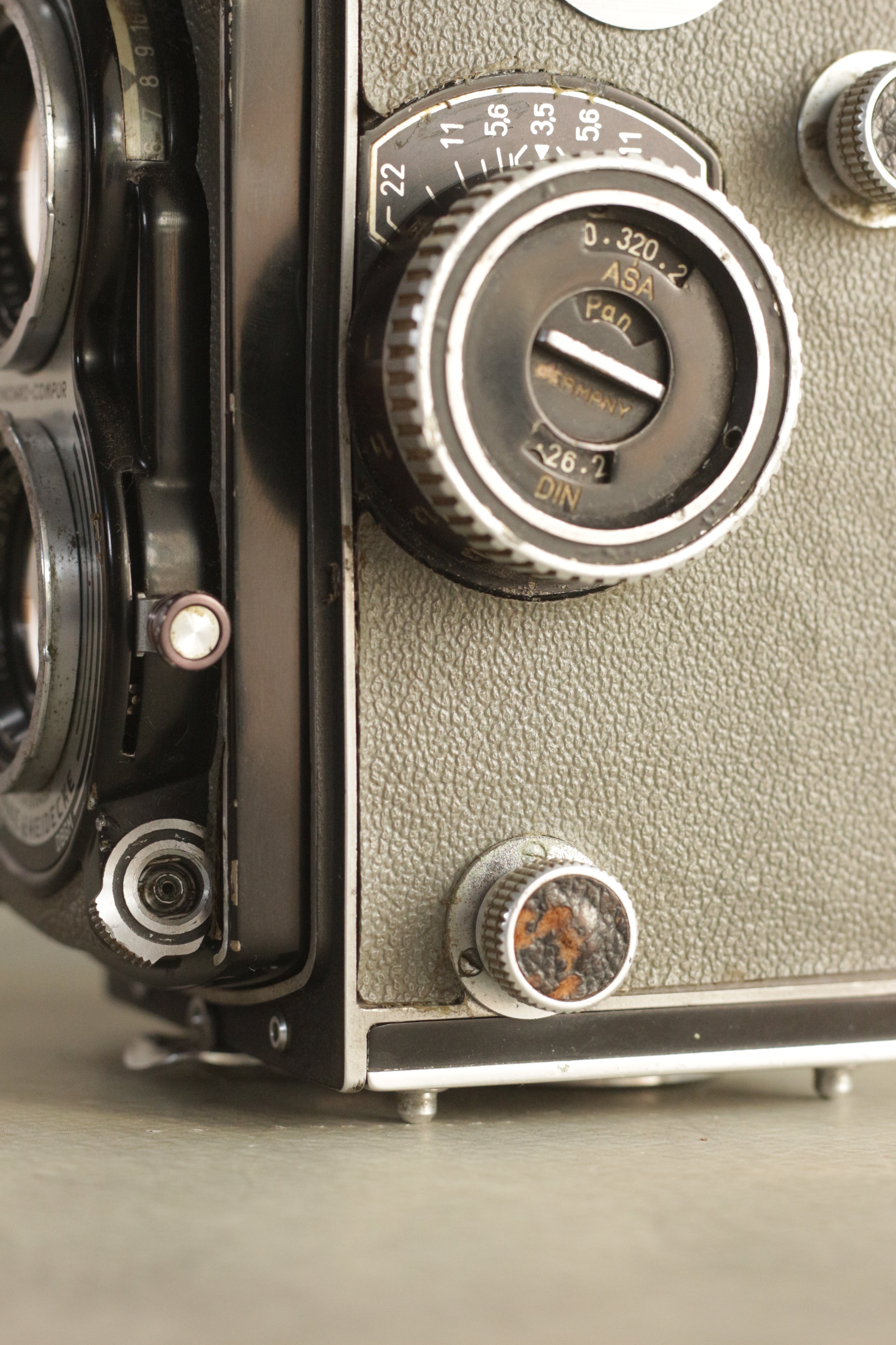 Rolleiflex T
