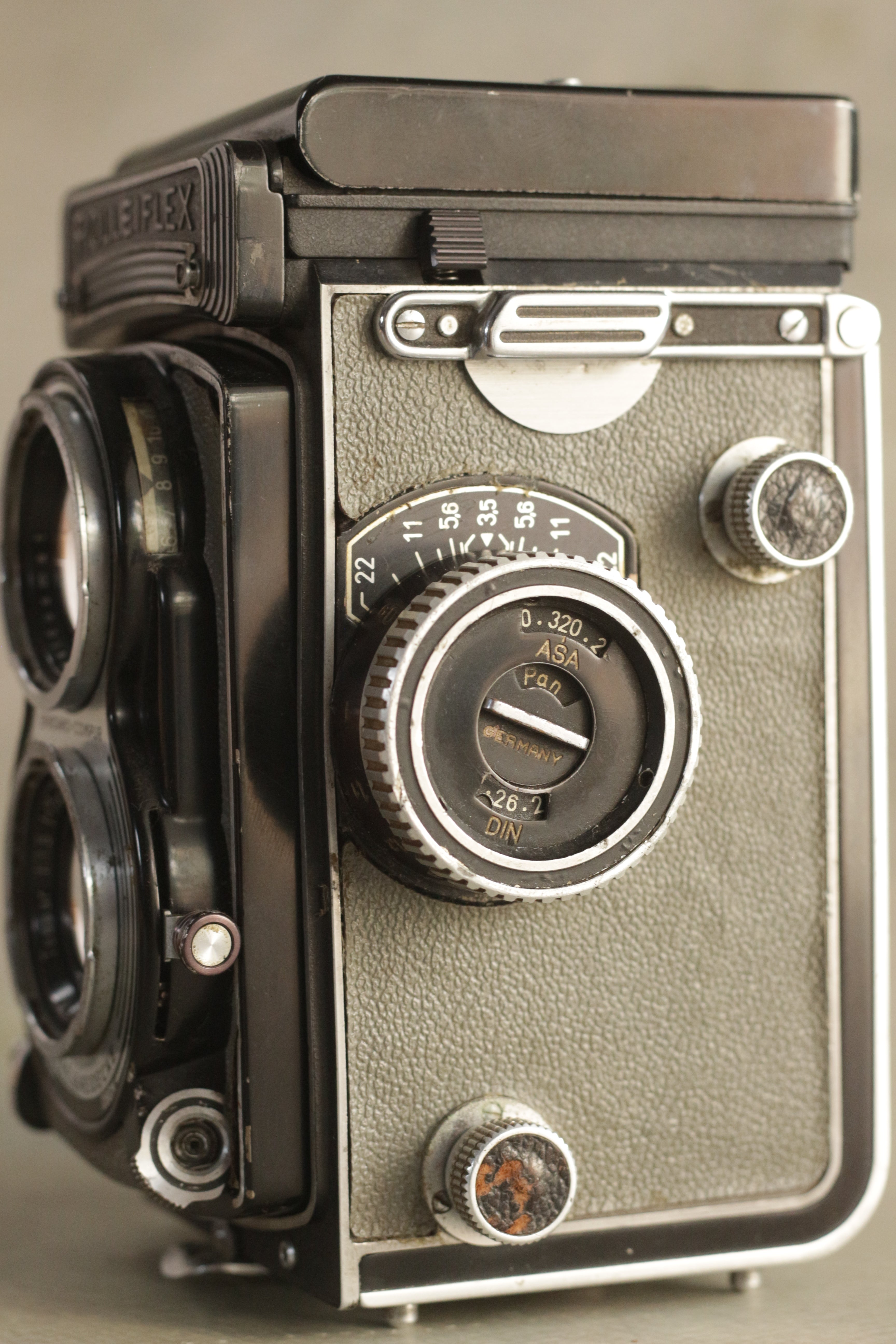Rolleiflex T