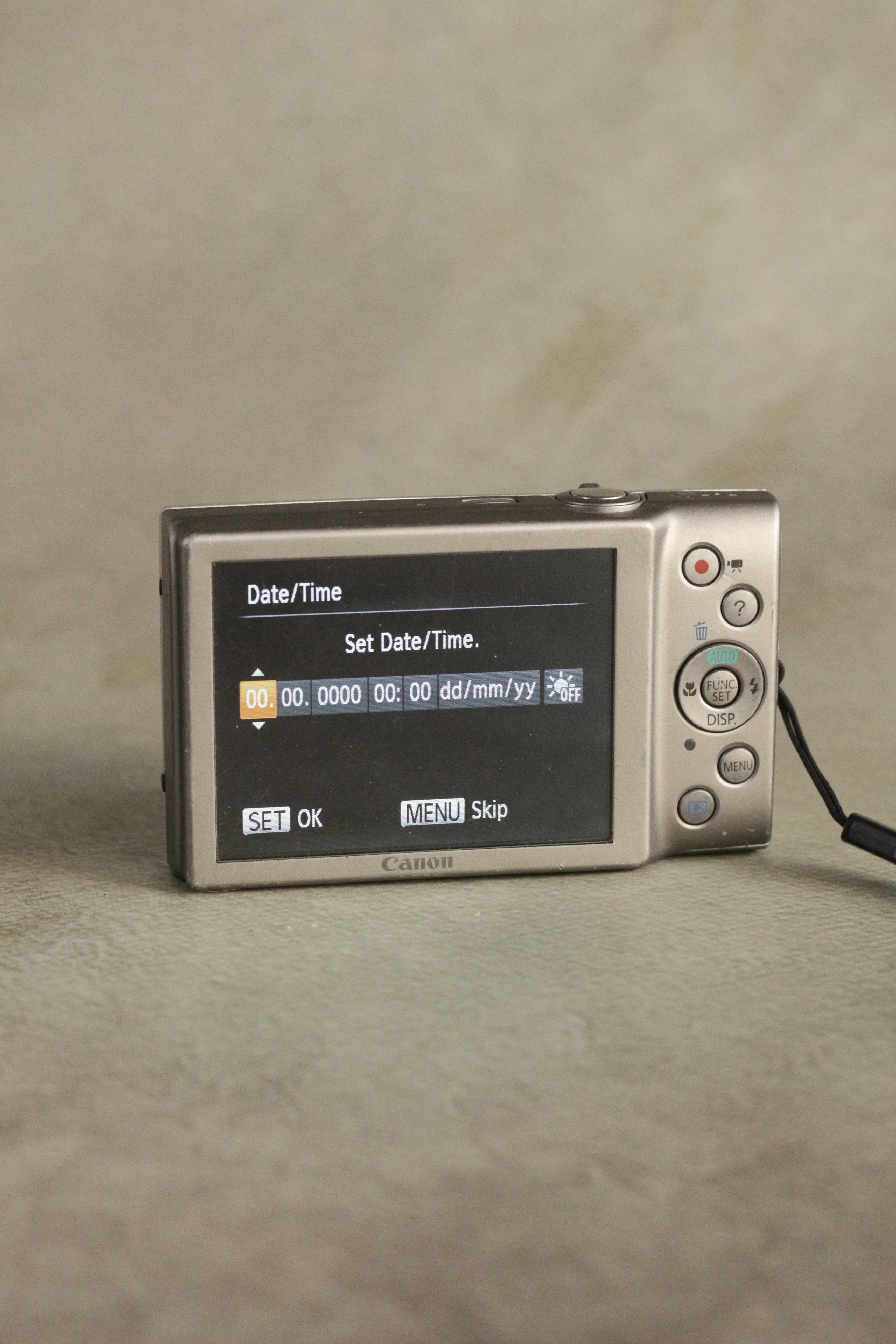 Canon Powershot A4000 IS
