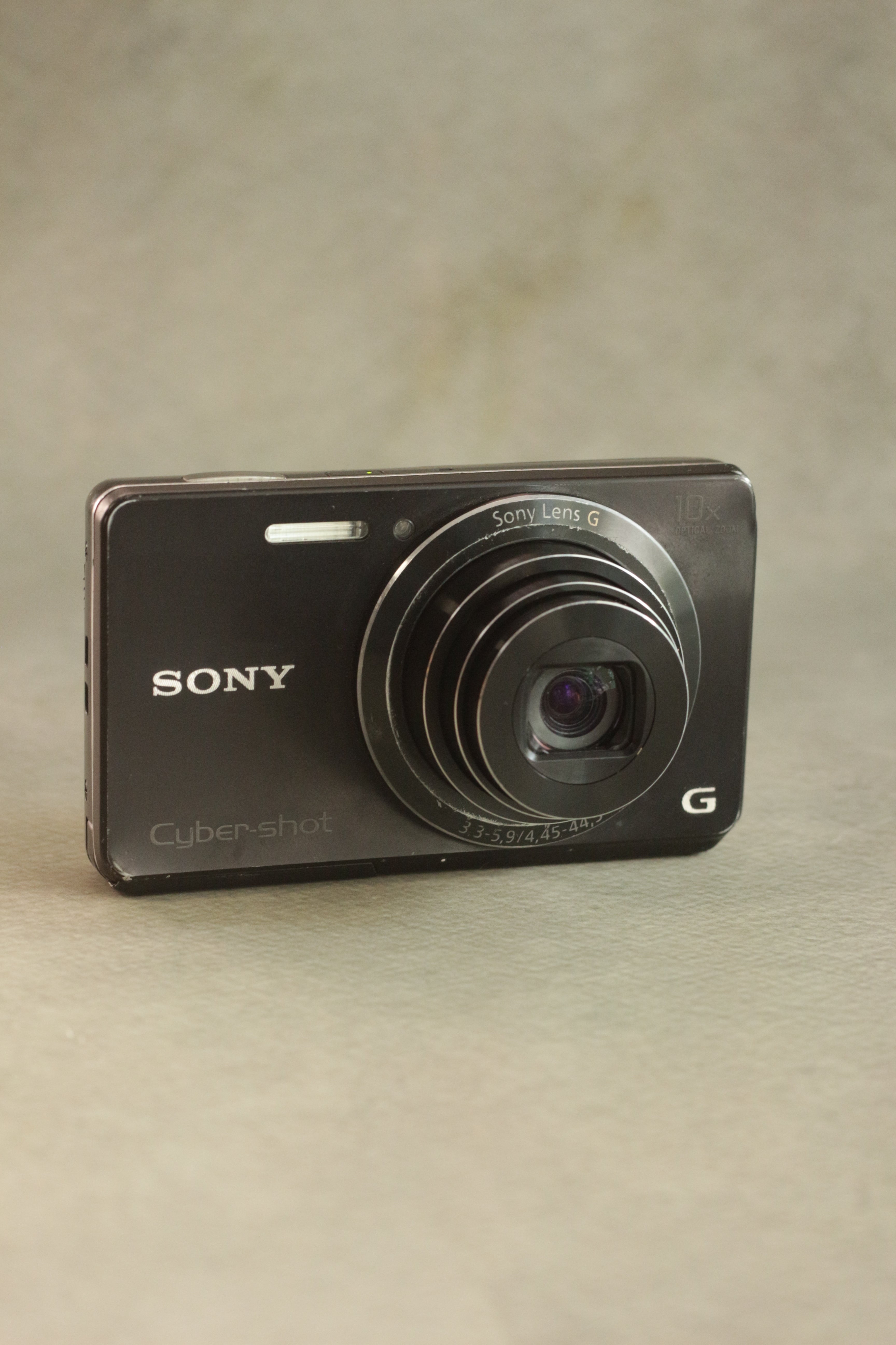 Sony Cyber-shot DSC-W690
