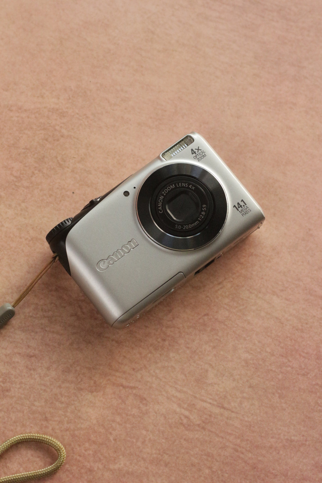 Canon PowerShot A2200 + original box