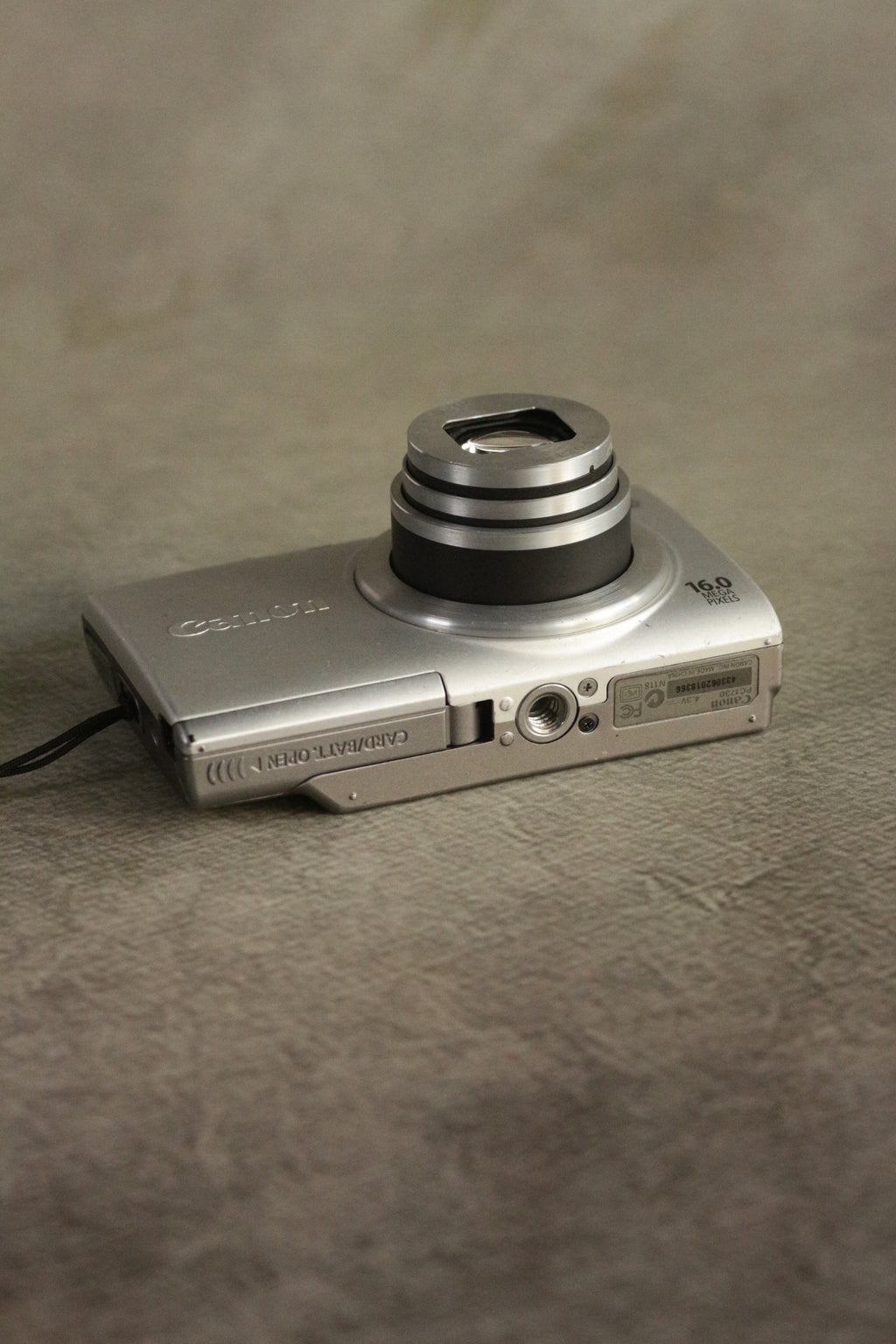 Canon Powershot A4000 IS