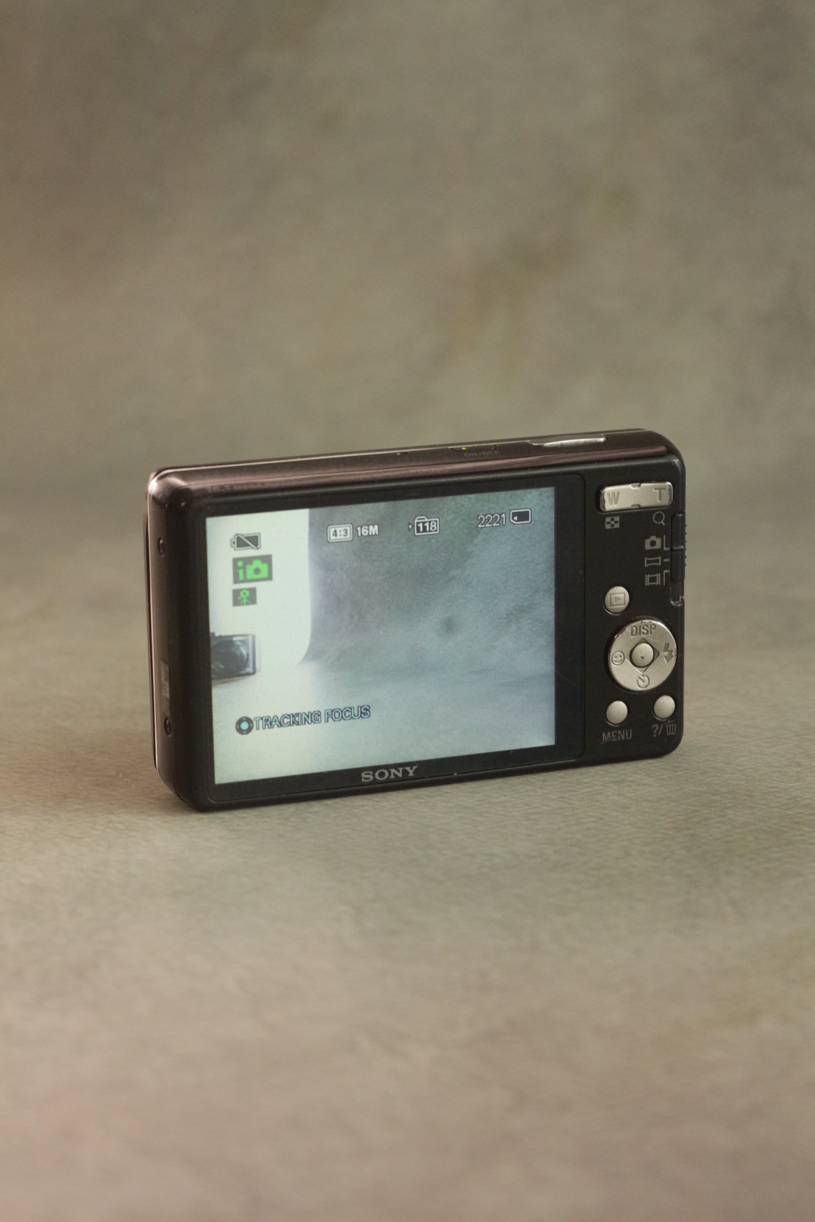 Sony Cyber-shot DSC-W690