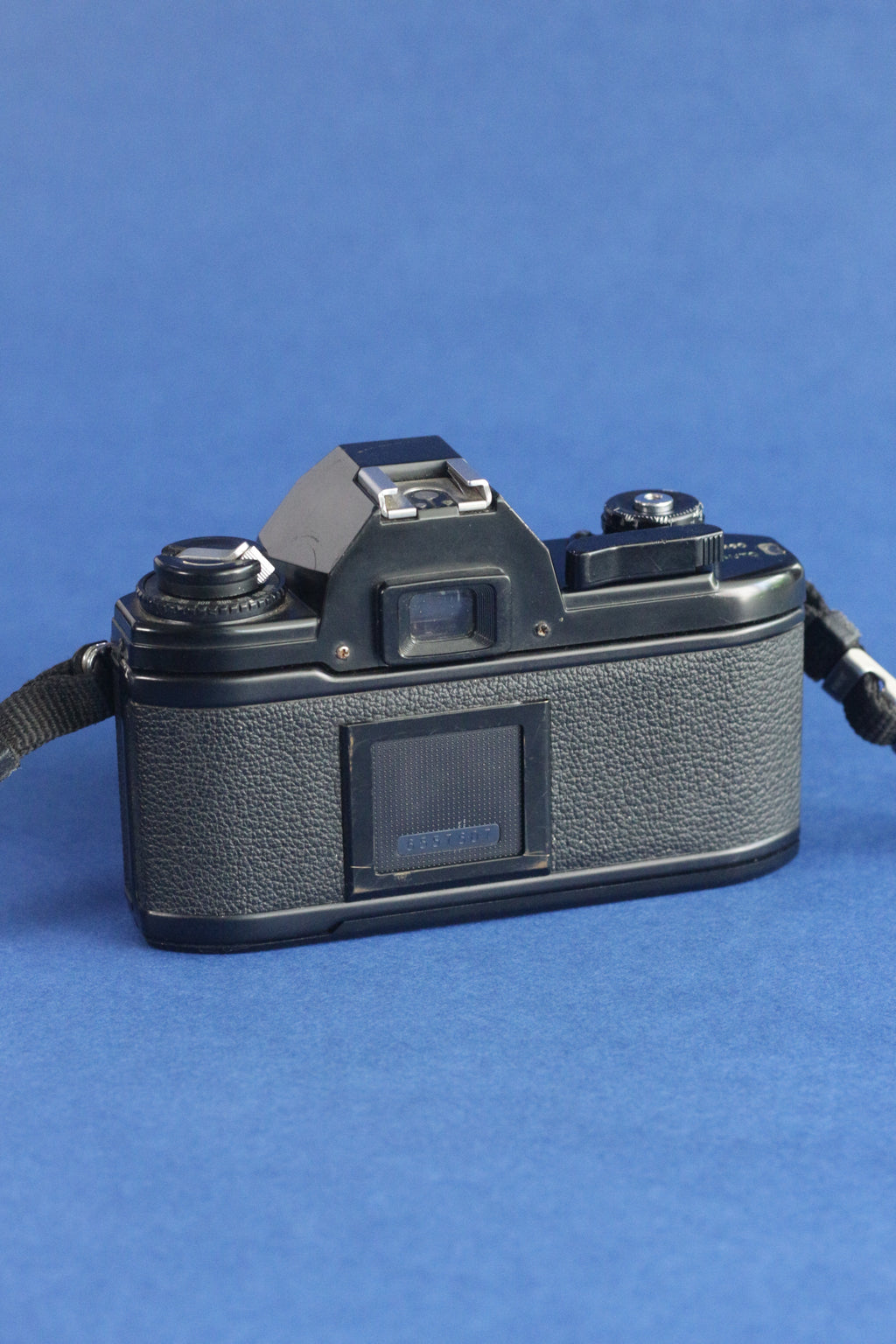 Nikon EM + Nikkor Series E 50mm F1.8