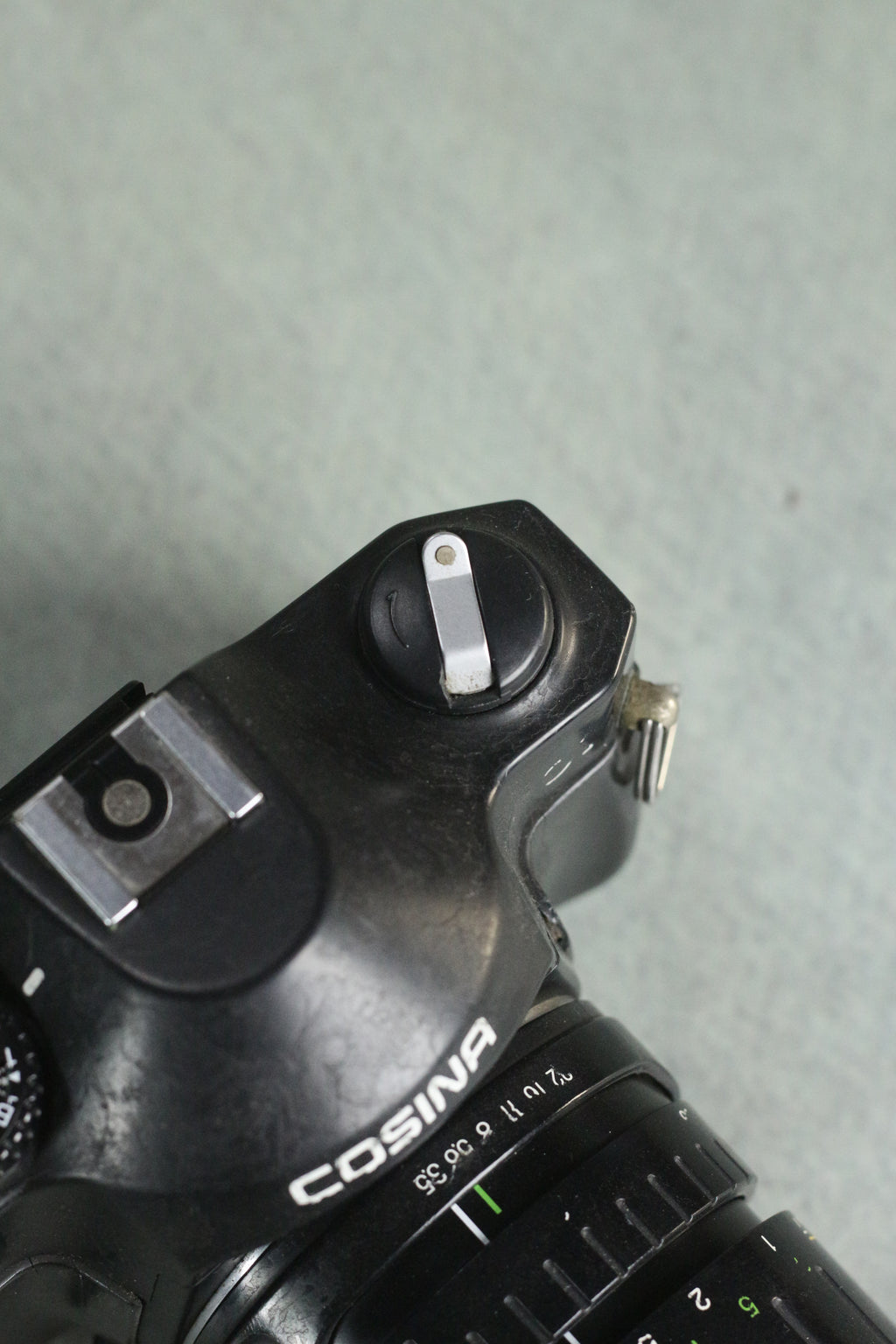 Cosina C1S + Cosina MC Macro 35-70mm F3.5-4.8
