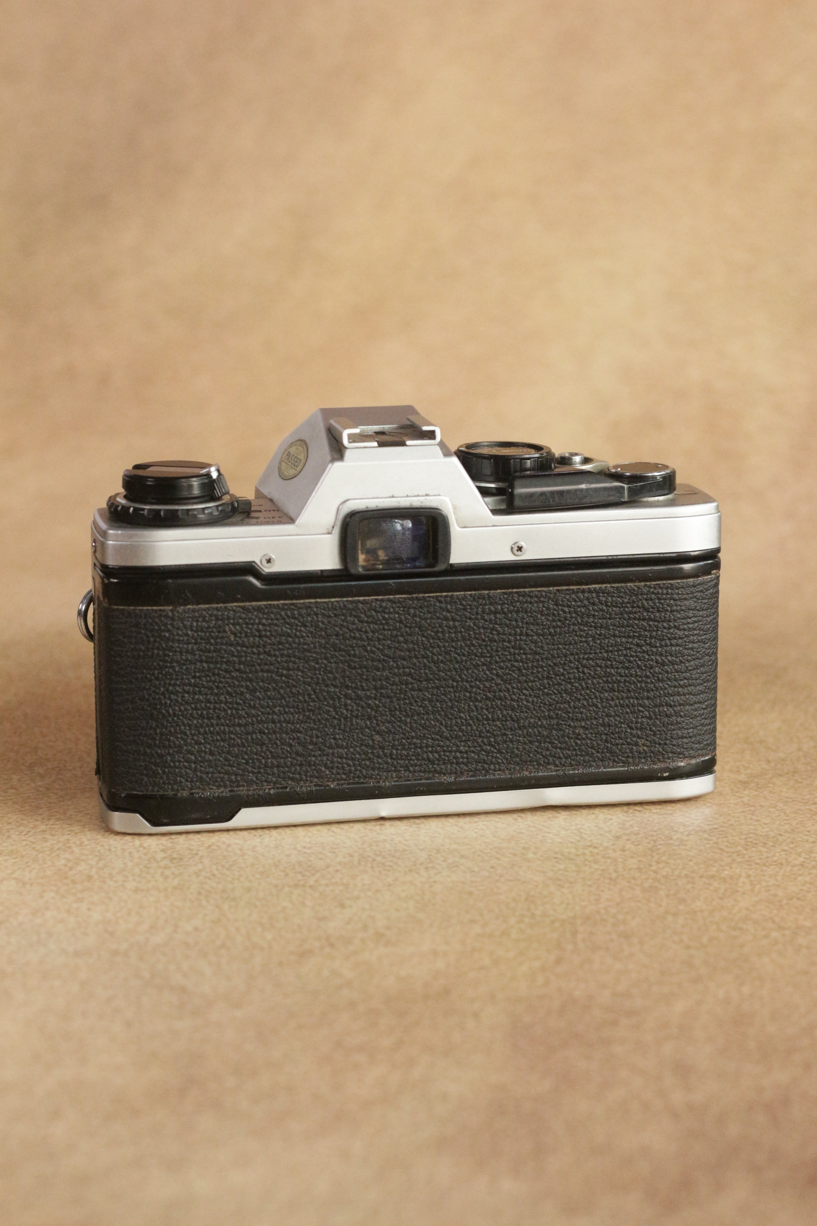 Olympus OM10 + Zuiko Auto-S 50mm F1.8 + Manual Adapter