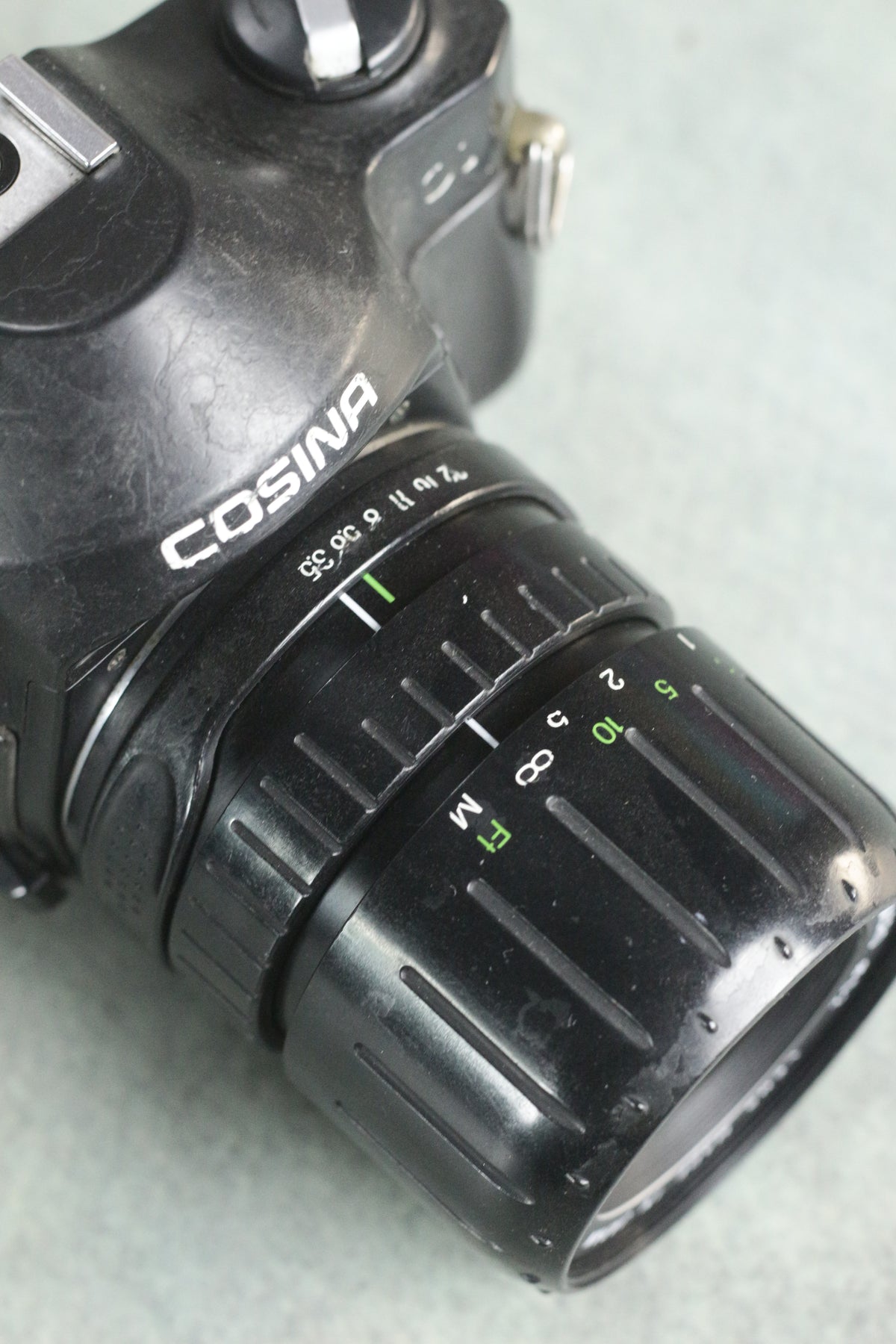 Cosina C1S + Cosina MC Macro 35-70mm F3.5-4.8