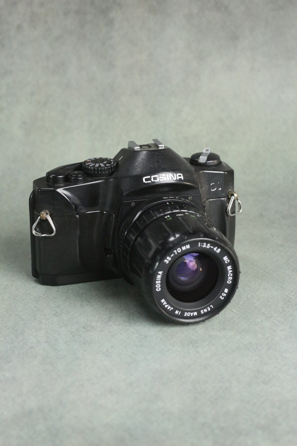 Cosina C1S + Cosina MC Macro 35-70mm F3.5-4.8